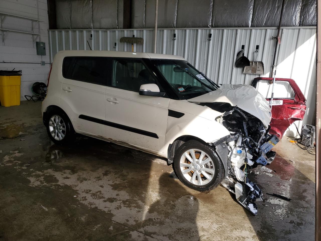 2013 Kia Soul + Beige vin: KNDJT2A64D7547862