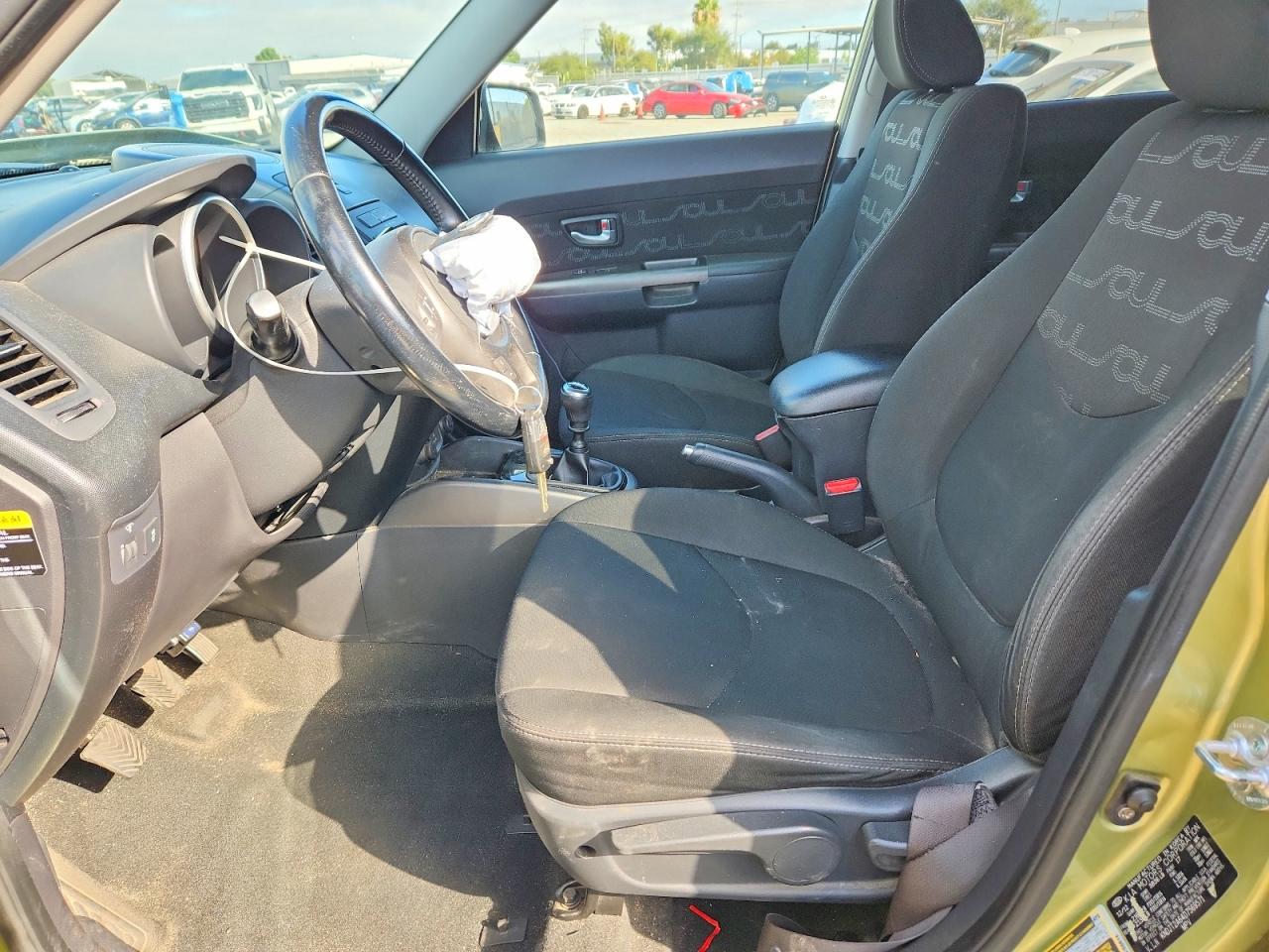 2013 Kia Soul + Зеленый vin: KNDJT2A64D7569571