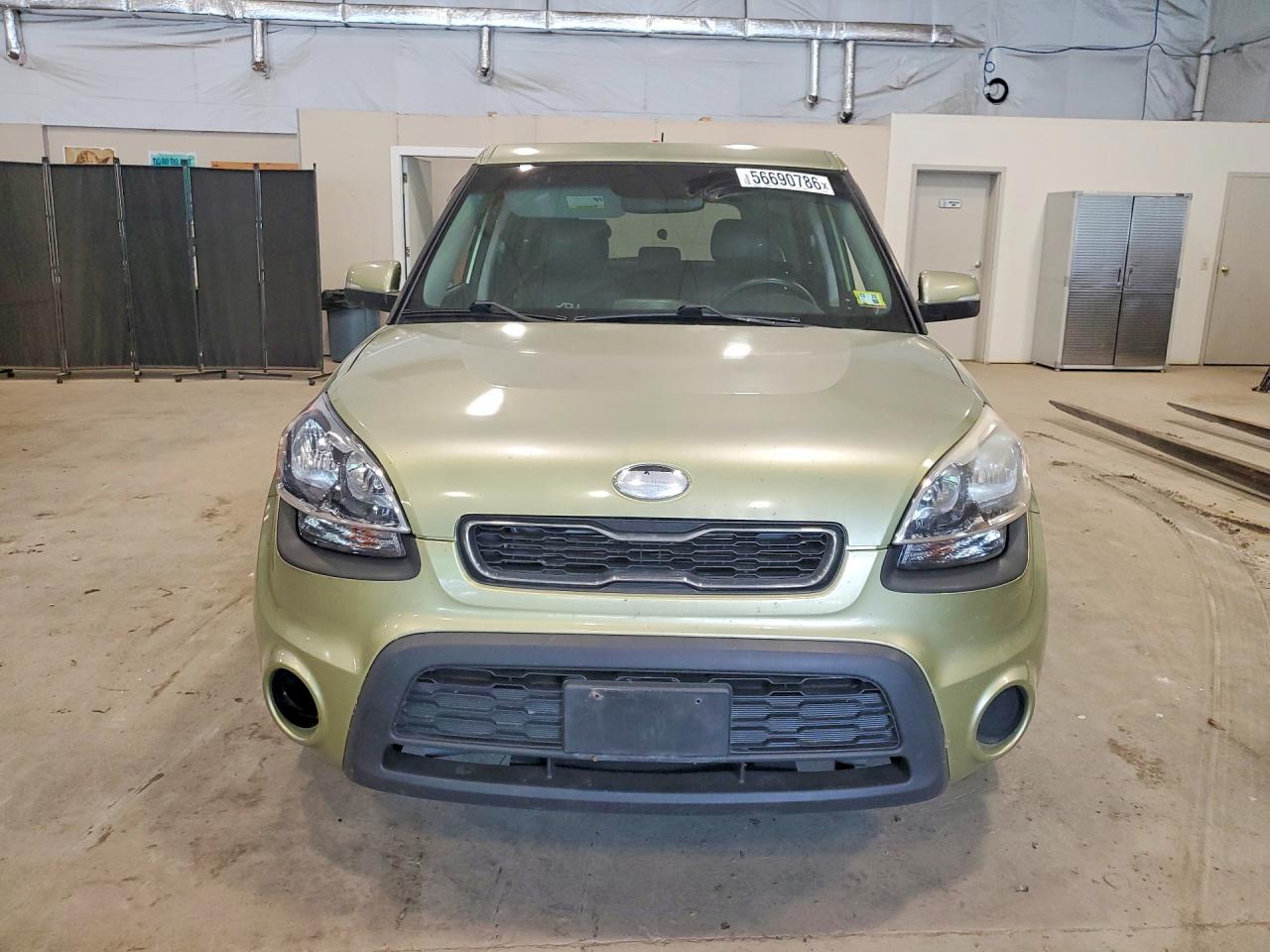 2013 Kia Soul + Green vin: KNDJT2A64D7589951