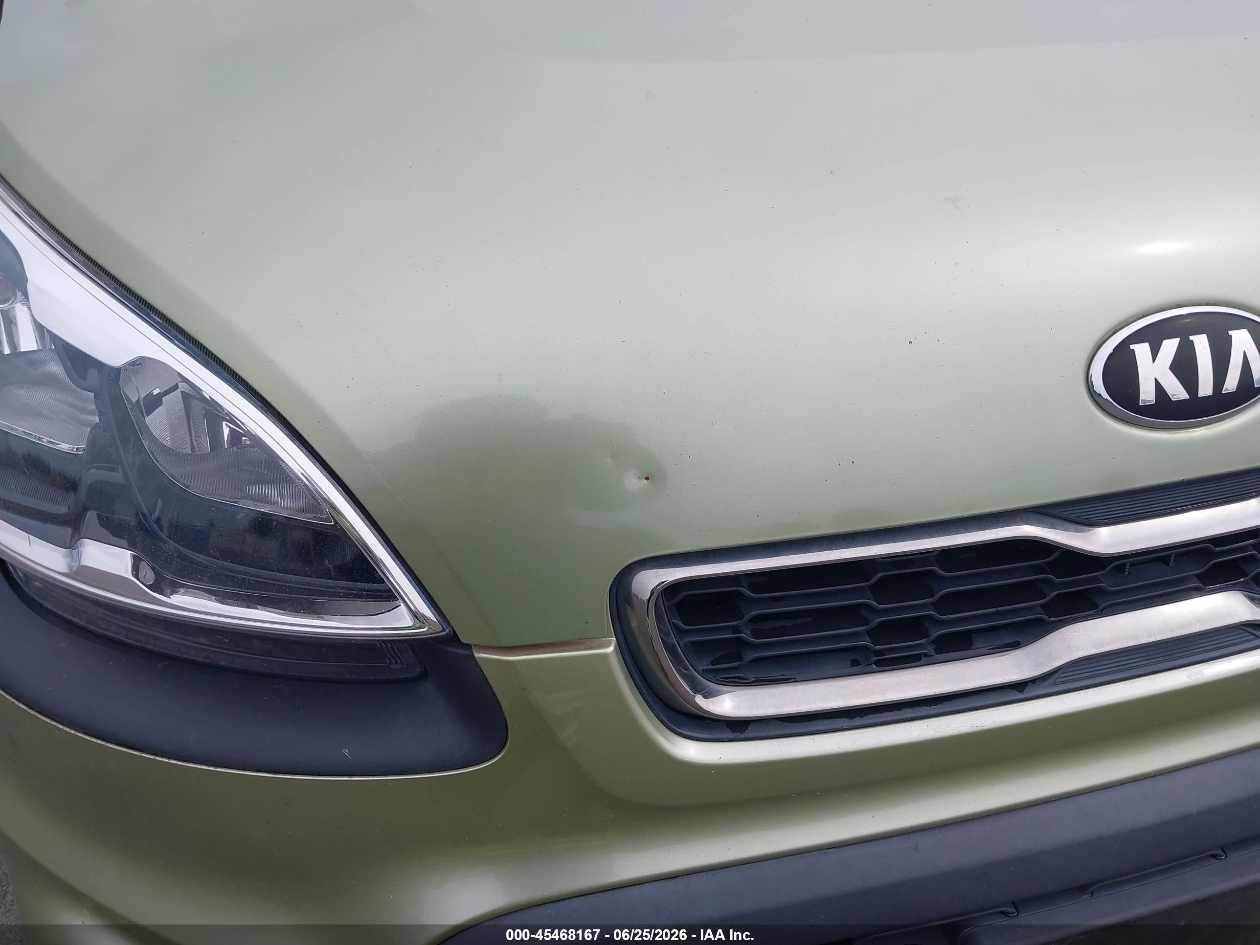 2013 Kia Soul + Green vin: KNDJT2A64D7594762