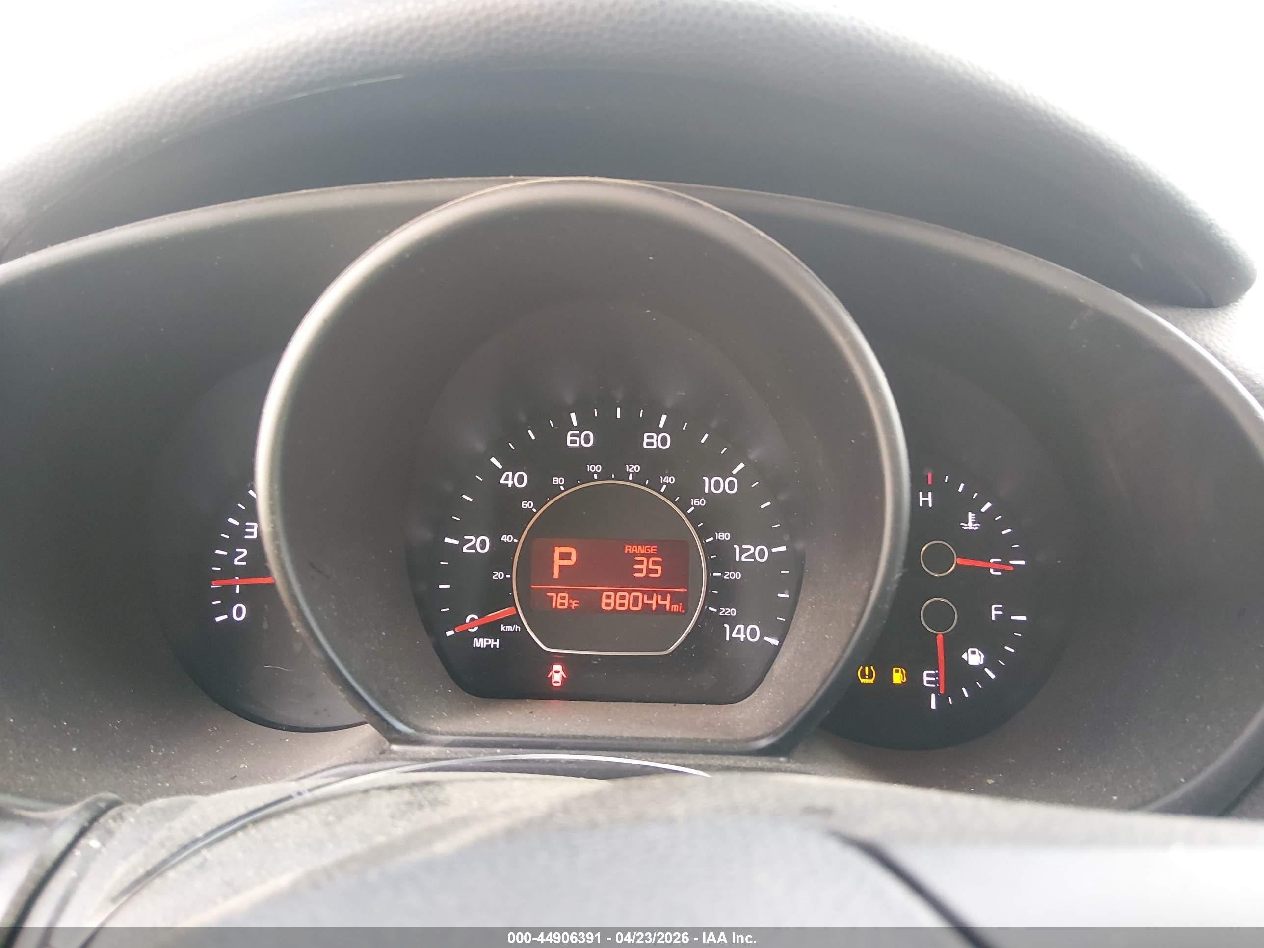 2013 Kia Soul + Белый vin: KNDJT2A64D7608448