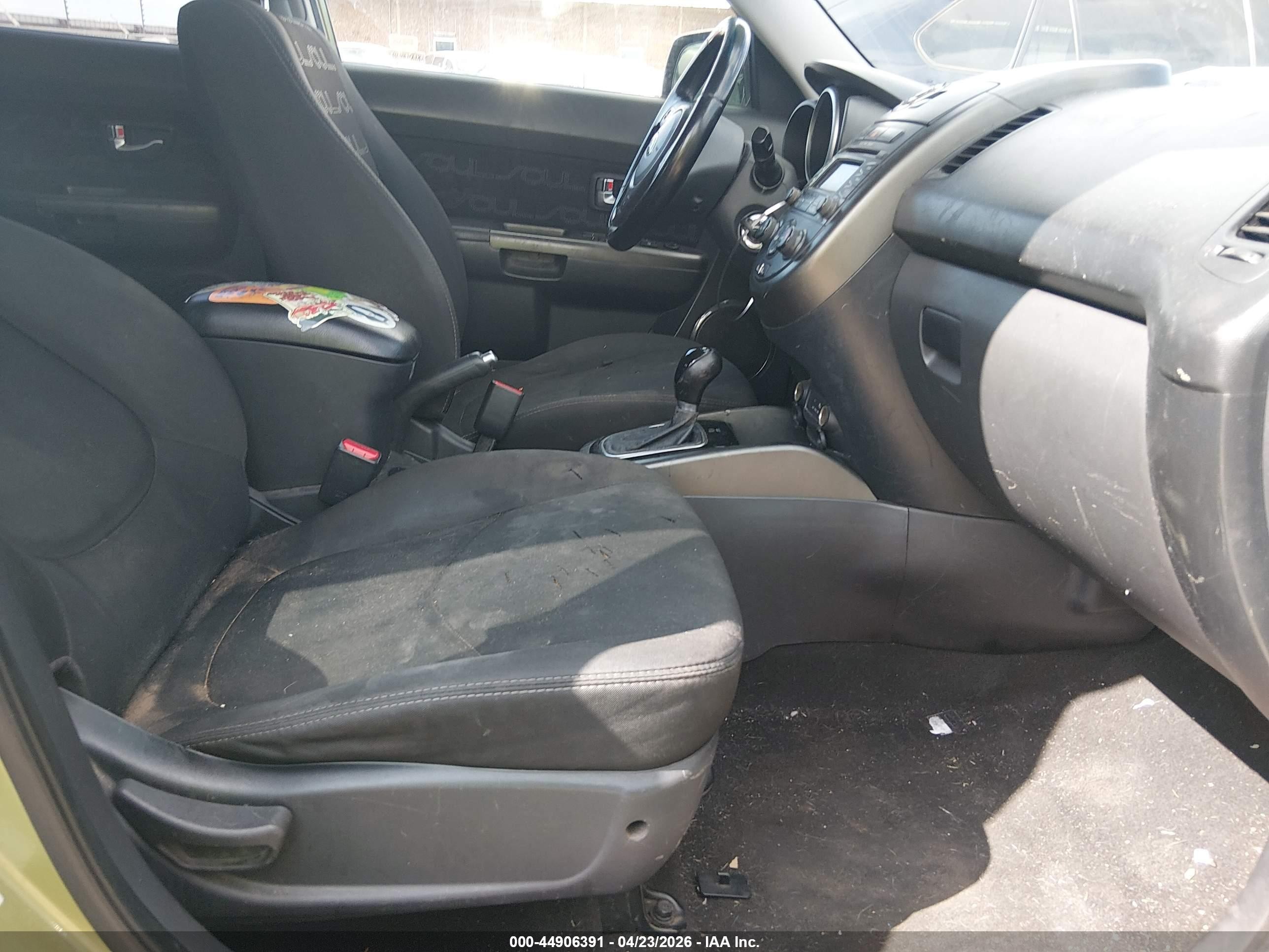 2013 Kia Soul + Белый vin: KNDJT2A64D7608448