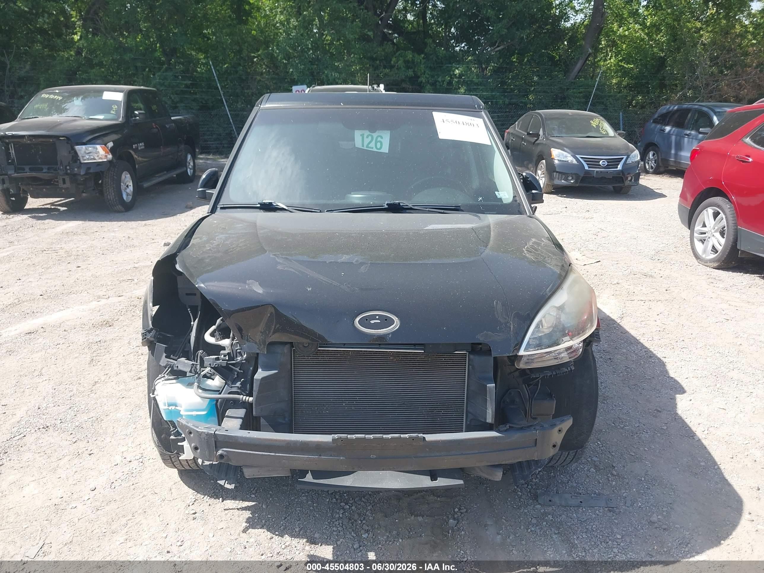 2013 Kia Soul + Black vin: KNDJT2A64D7753456