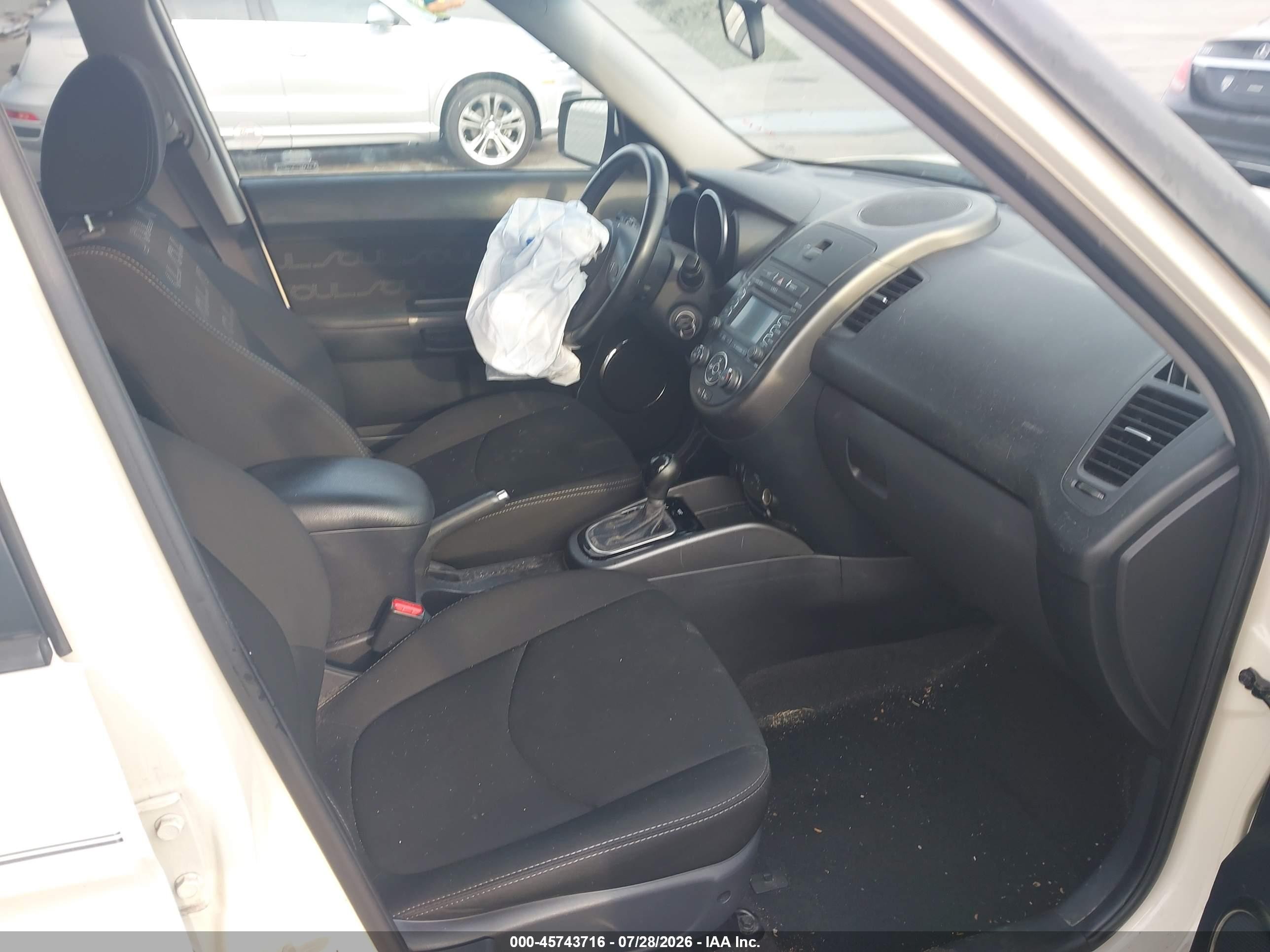 2013 Kia Soul + Tan vin: KNDJT2A64D7756342