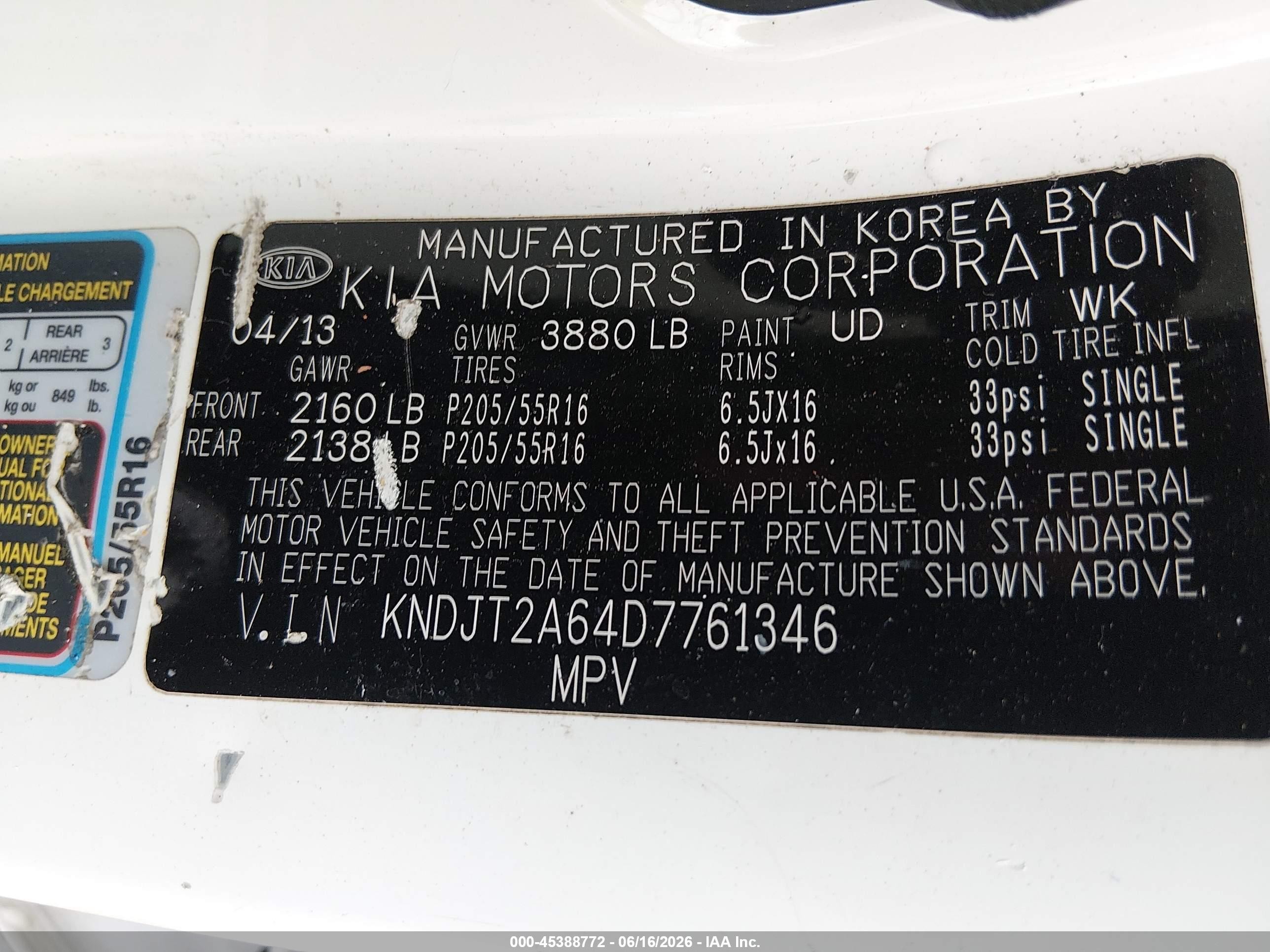 2013 Kia Soul + White vin: KNDJT2A64D7761346