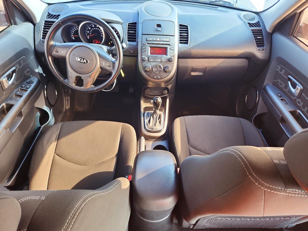 2013 Kia Soul + White vin: KNDJT2A64D7776980