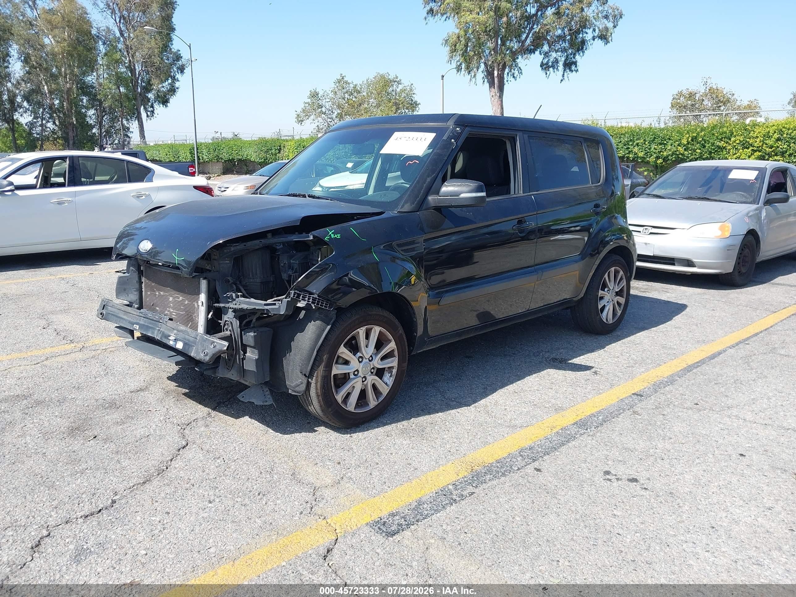 2012 Kia Soul + Black vin: KNDJT2A65C7360483