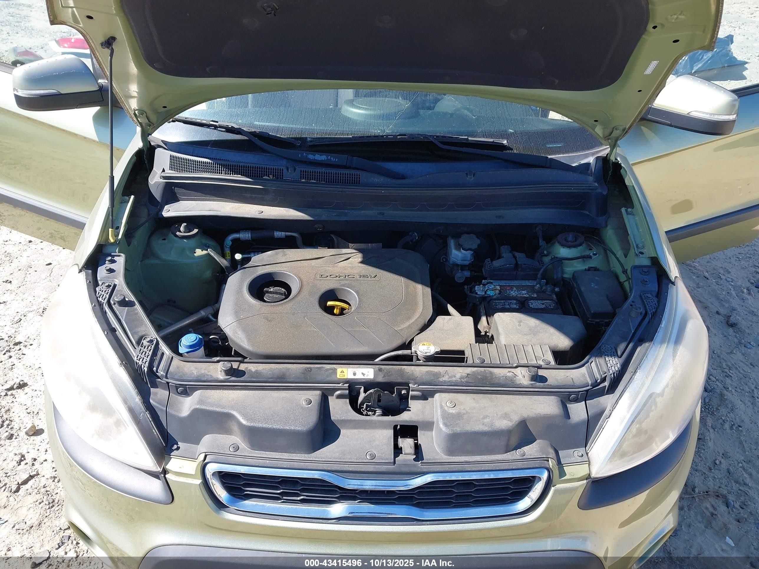 2012 Kia Soul + Green vin: KNDJT2A65C7388459
