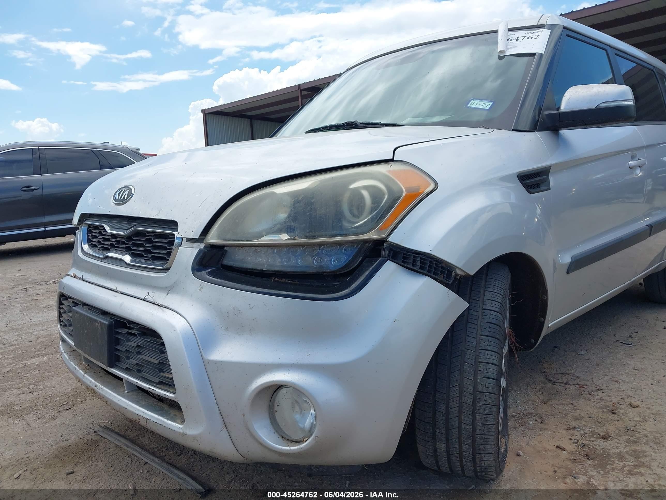 2012 Kia Soul ! Серебряный vin: KNDJT2A65C7415854
