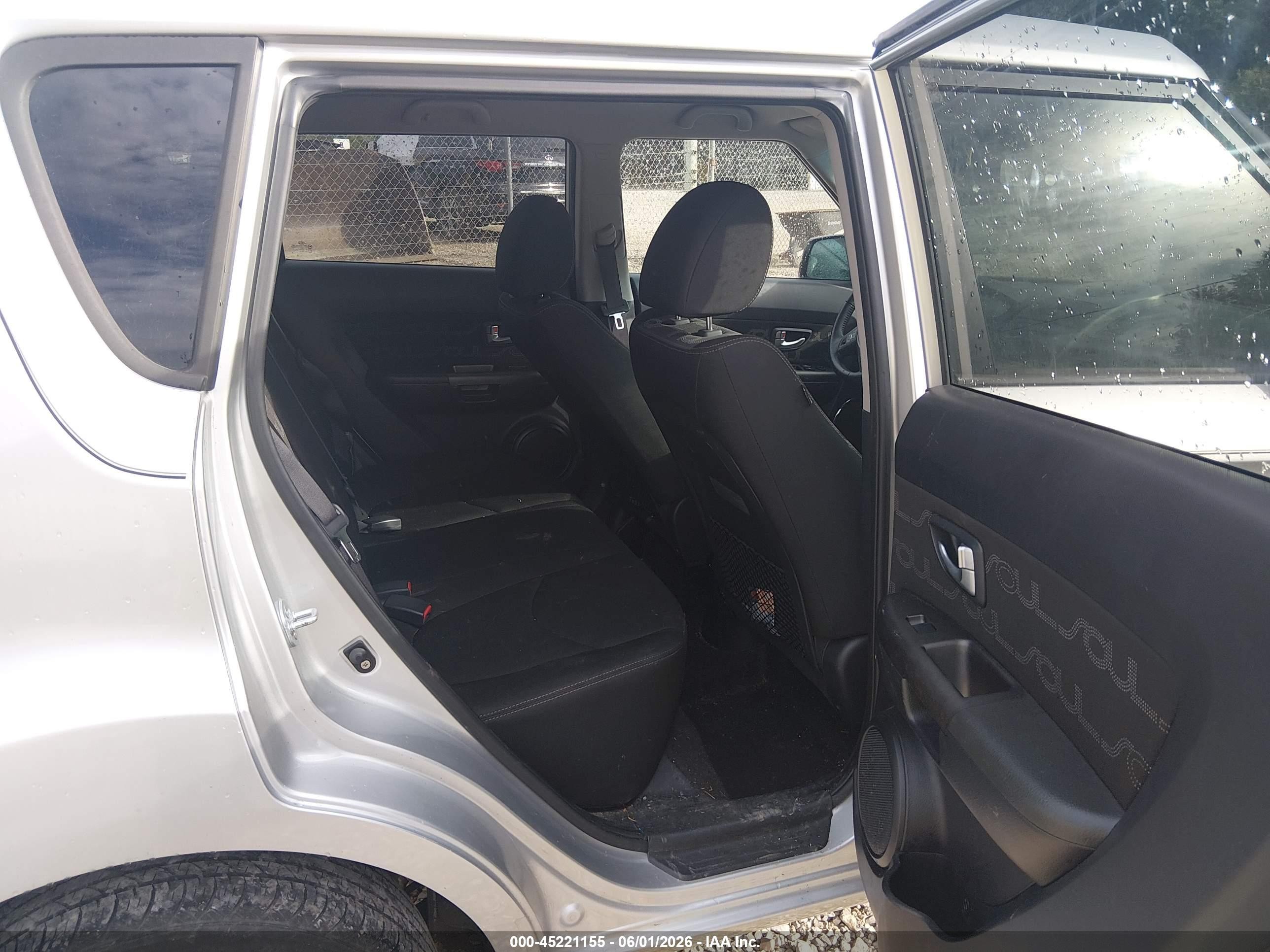 2012 Kia Soul + Silver vin: KNDJT2A65C7430810