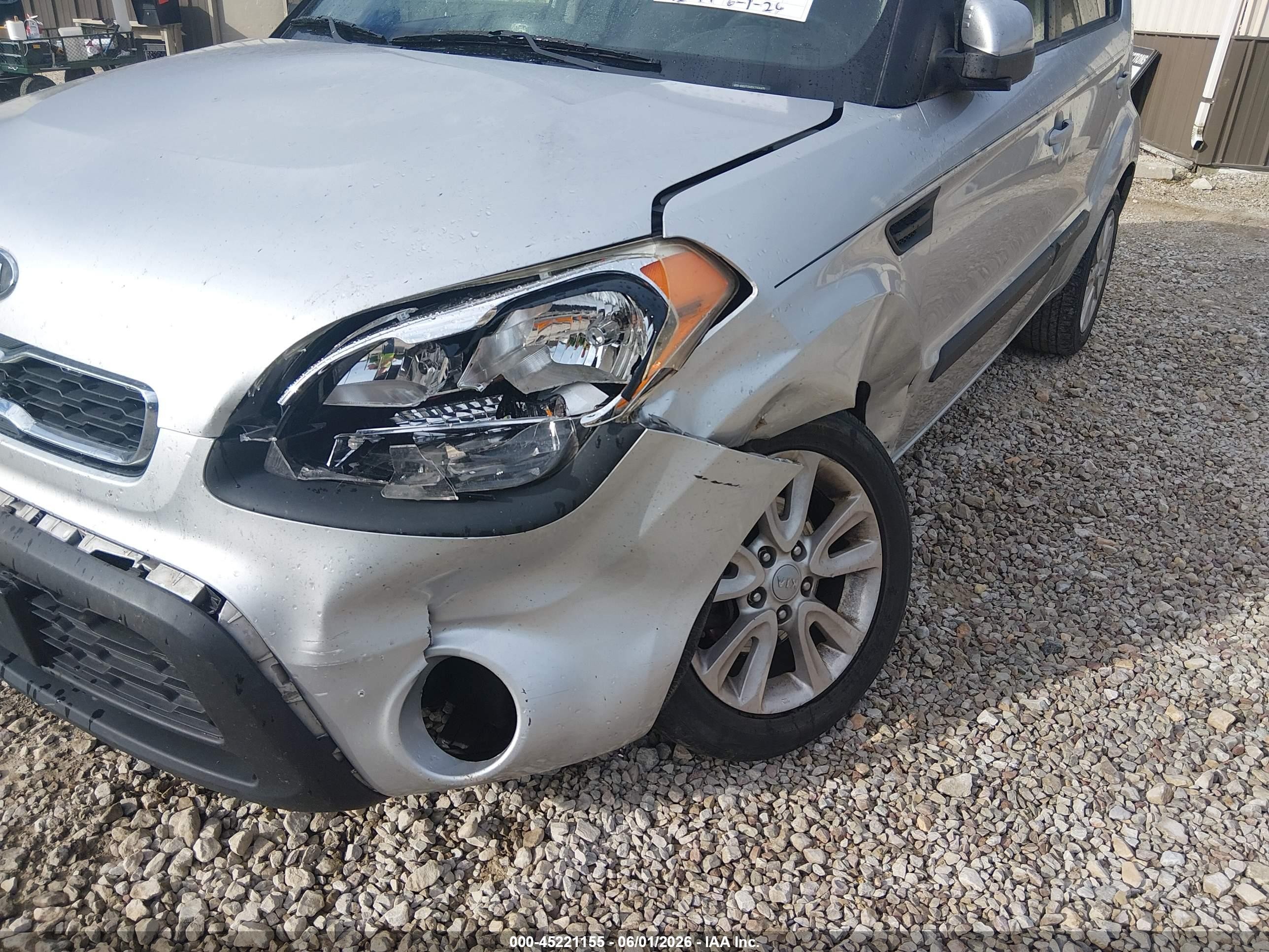 2012 Kia Soul + Silver vin: KNDJT2A65C7430810