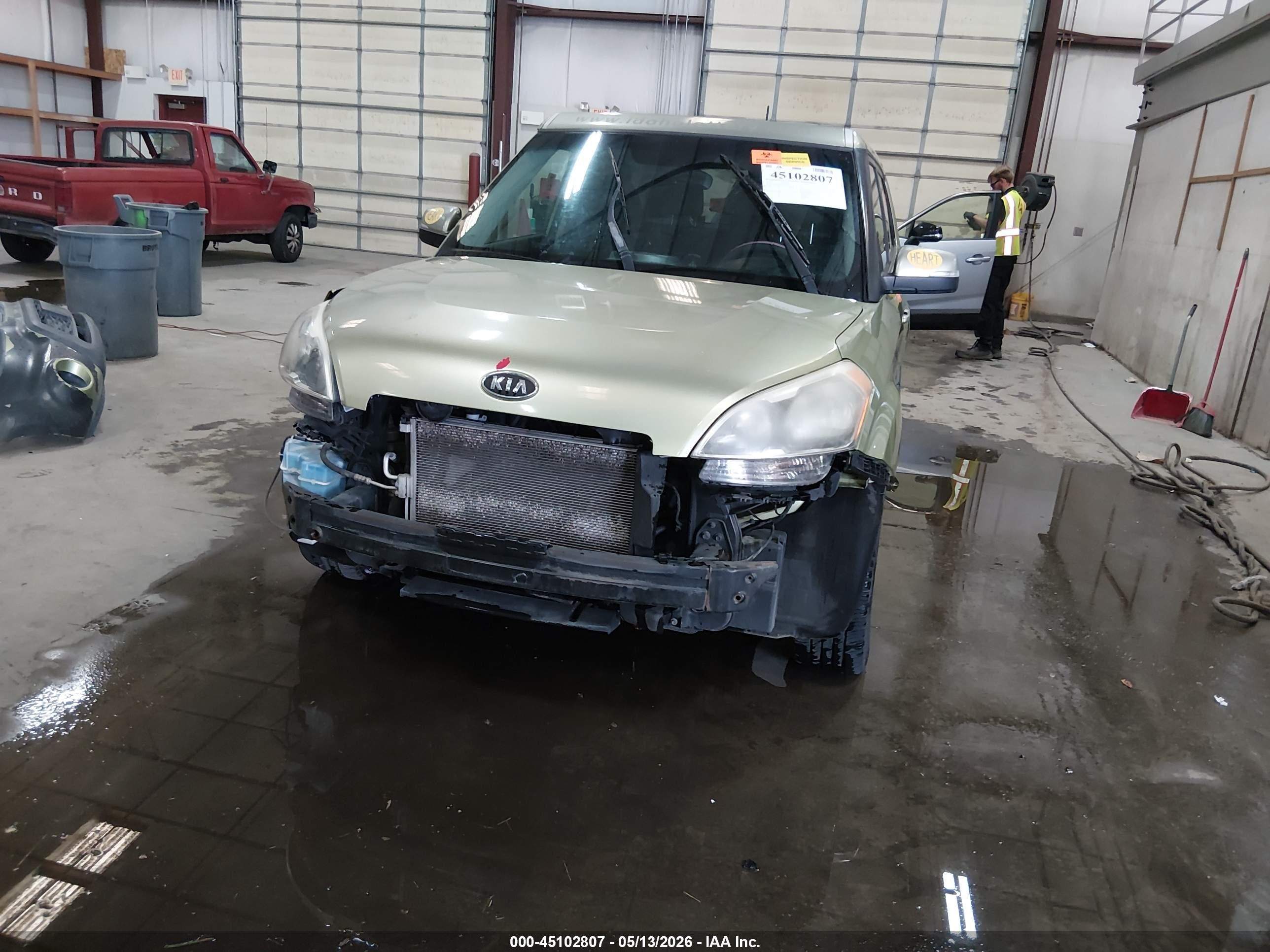 2012 Kia Soul + Green vin: KNDJT2A65C7445100