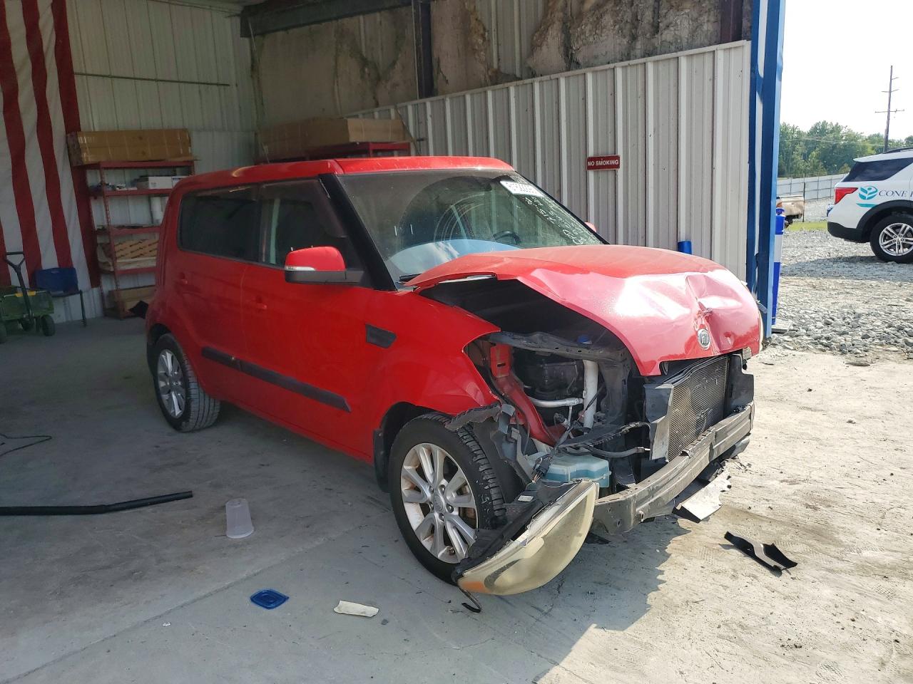 2012 Kia Soul + Red vin: KNDJT2A65C7472118