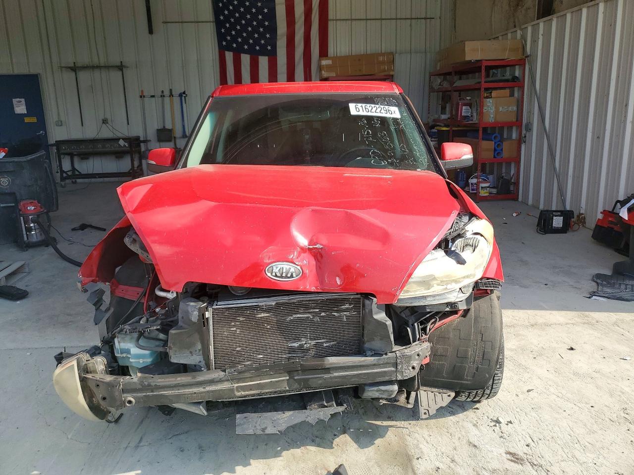 2012 Kia Soul + Red vin: KNDJT2A65C7472118