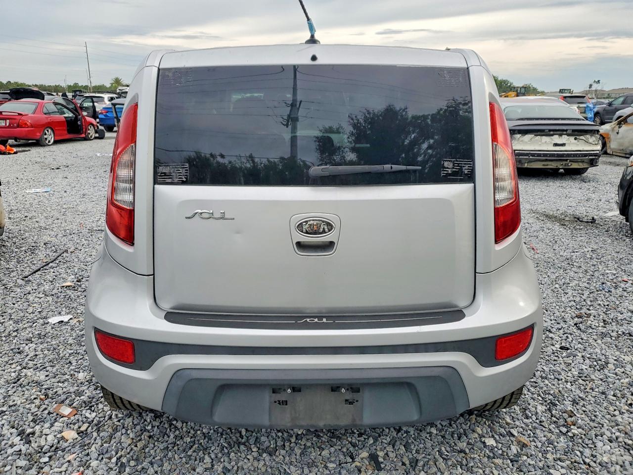 2012 Kia Soul + Silver vin: KNDJT2A65C7476931