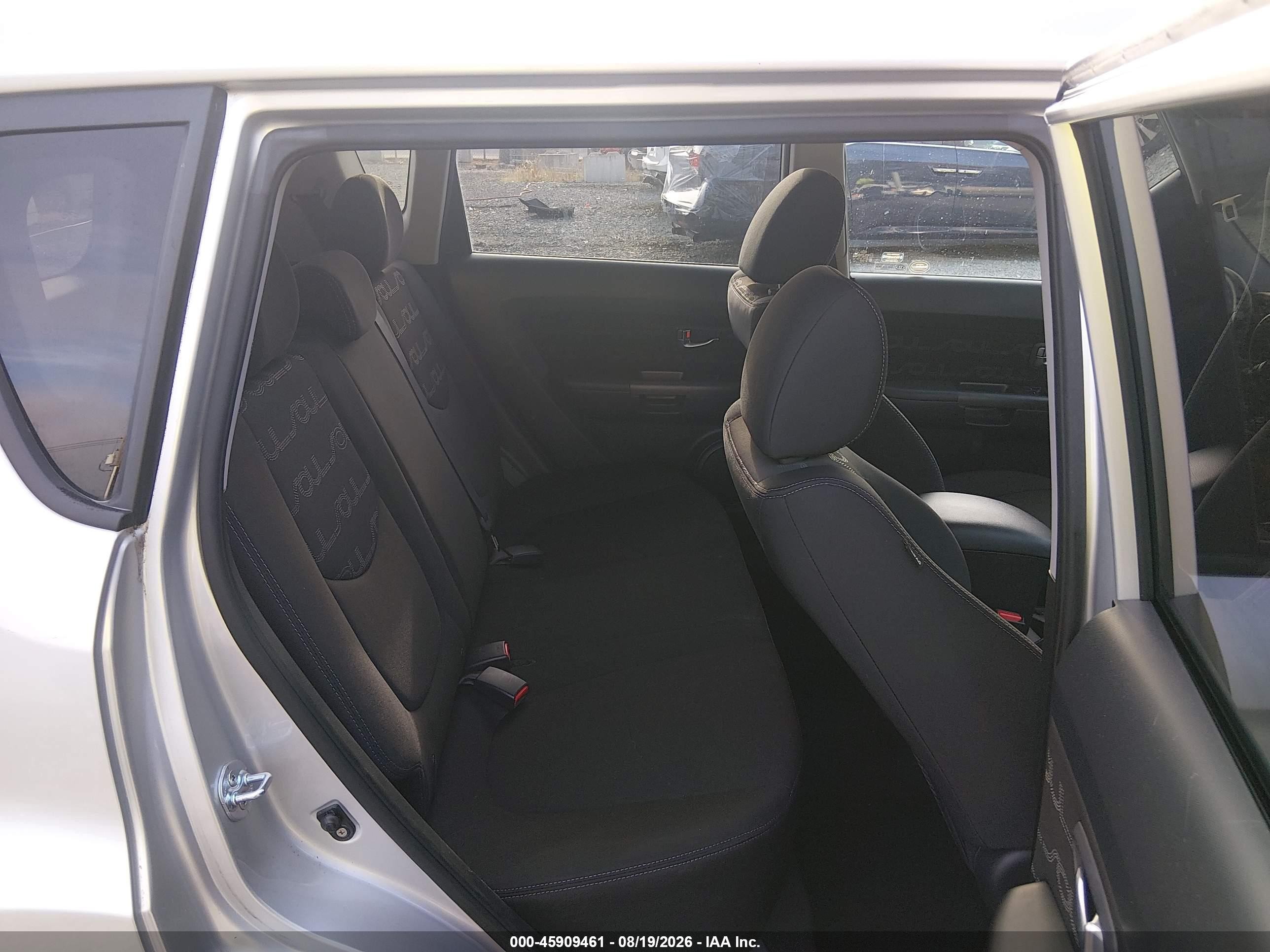2013 Kia Soul + Серебряный vin: KNDJT2A65D7486926
