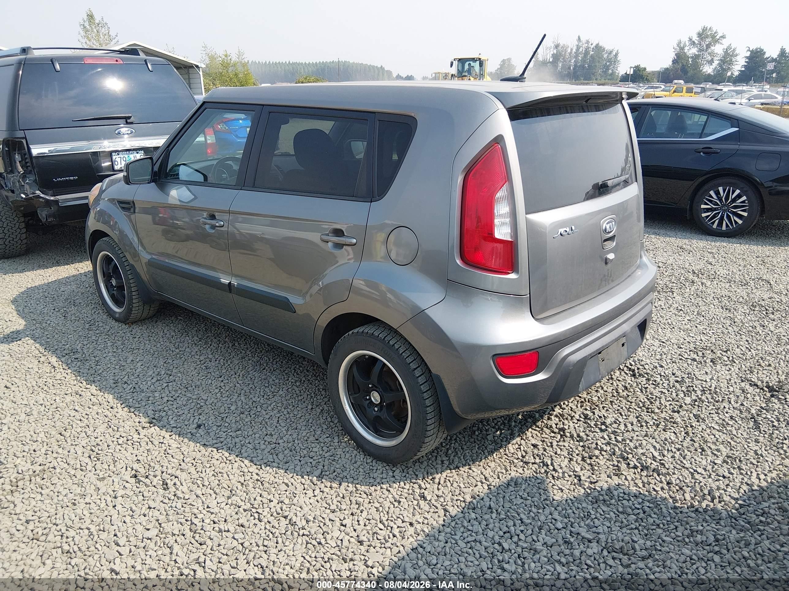 2013 Kia Soul + Gray vin: KNDJT2A65D7503854