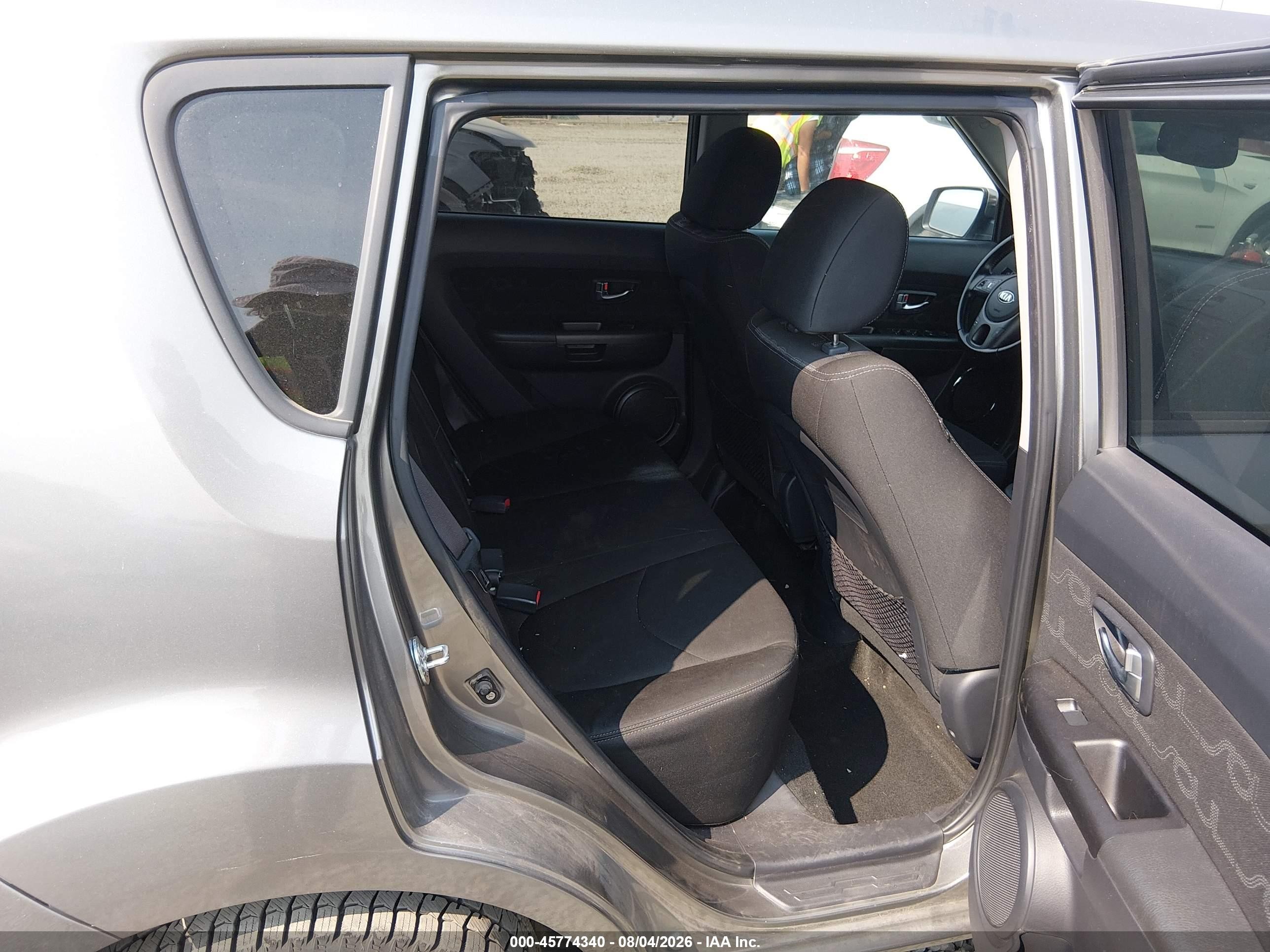 2013 Kia Soul + Gray vin: KNDJT2A65D7503854