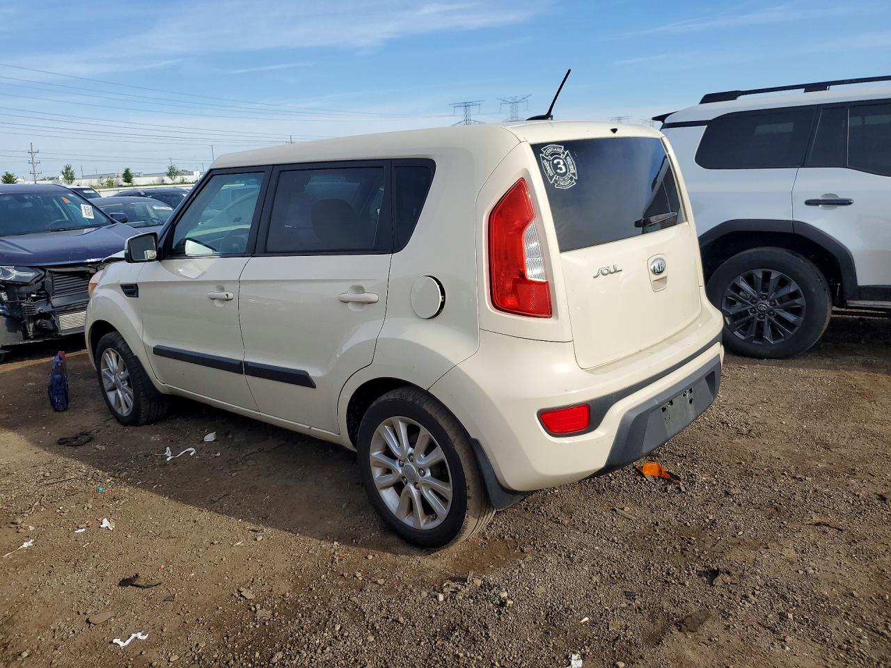 2013 Kia Soul + Tan vin: KNDJT2A65D7531119