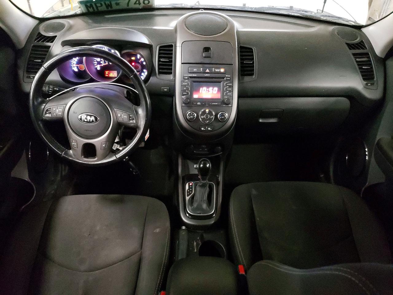 2013 Kia Soul + Green vin: KNDJT2A65D7555985