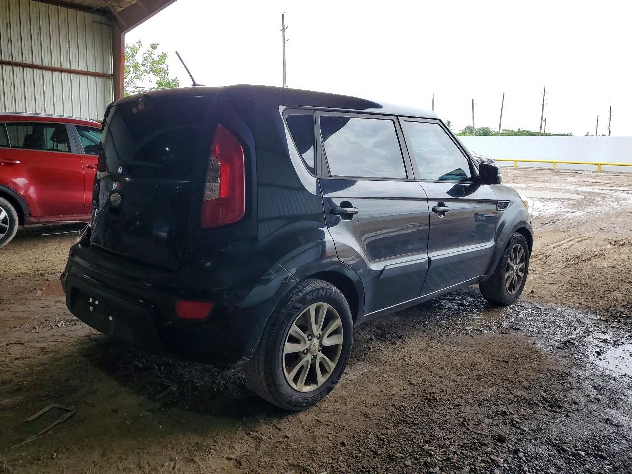2013 Kia Soul + Черный vin: KNDJT2A65D7556067