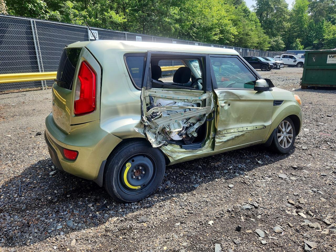 2013 Kia Soul + Зеленый vin: KNDJT2A65D7565237