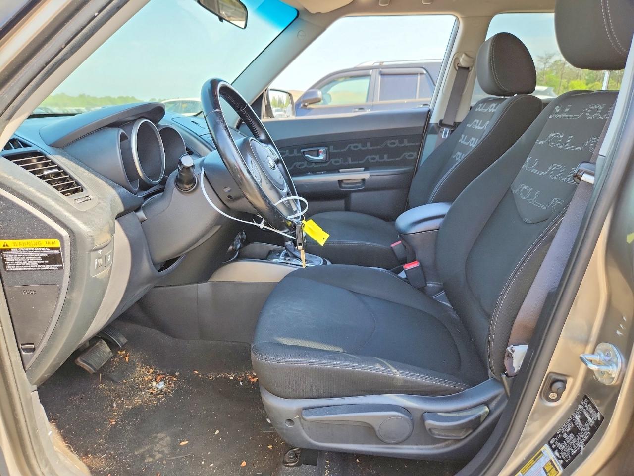 2013 Kia Soul + Серый vin: KNDJT2A65D7618275