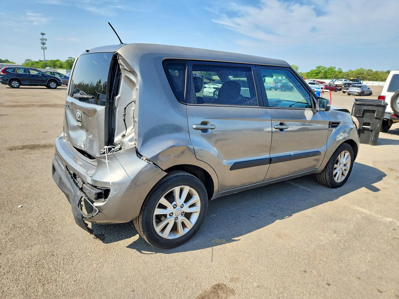 2013 Kia Soul + Серый vin: KNDJT2A65D7618275