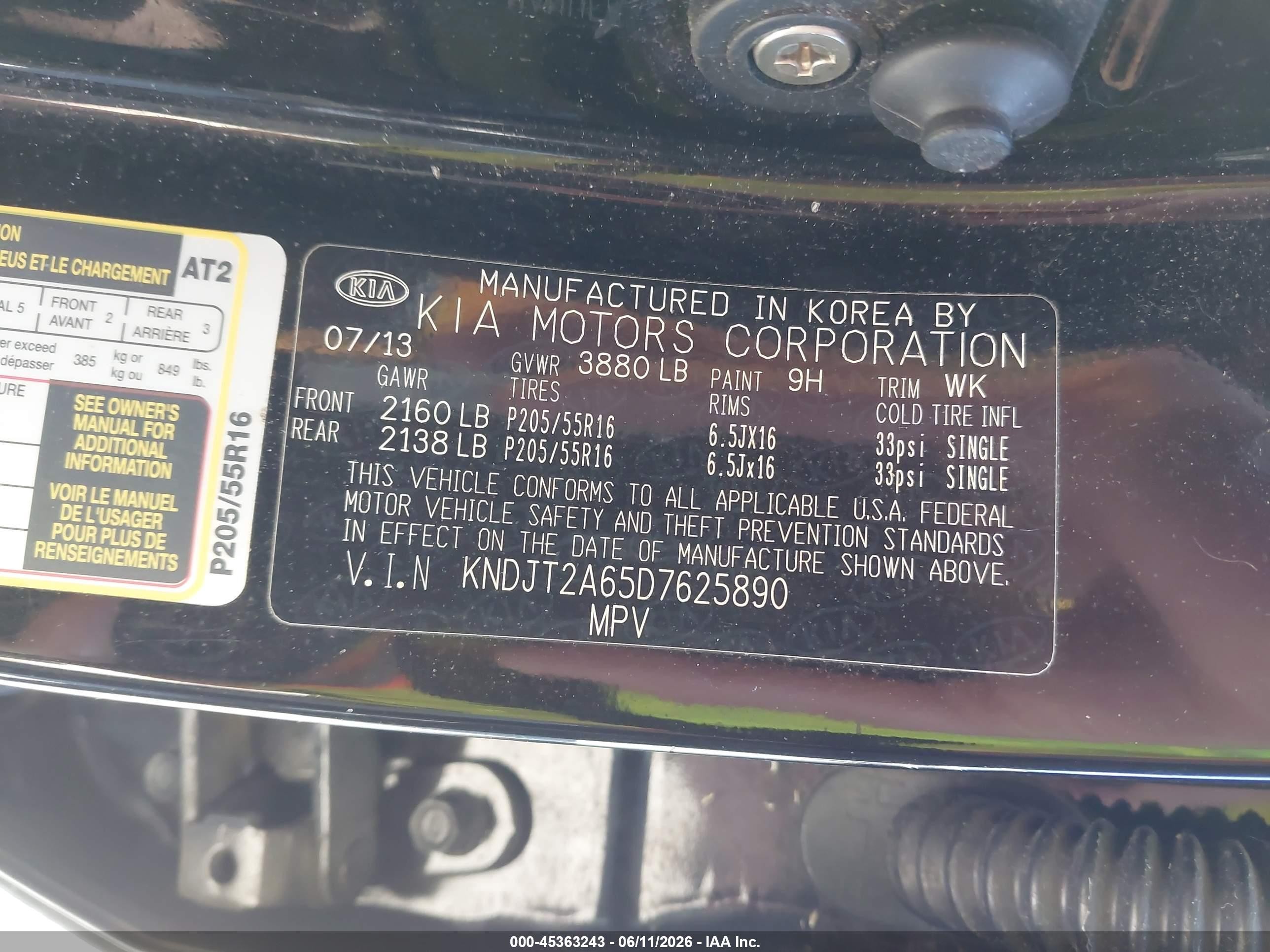 2013 Kia Soul + Black vin: KNDJT2A65D7625890