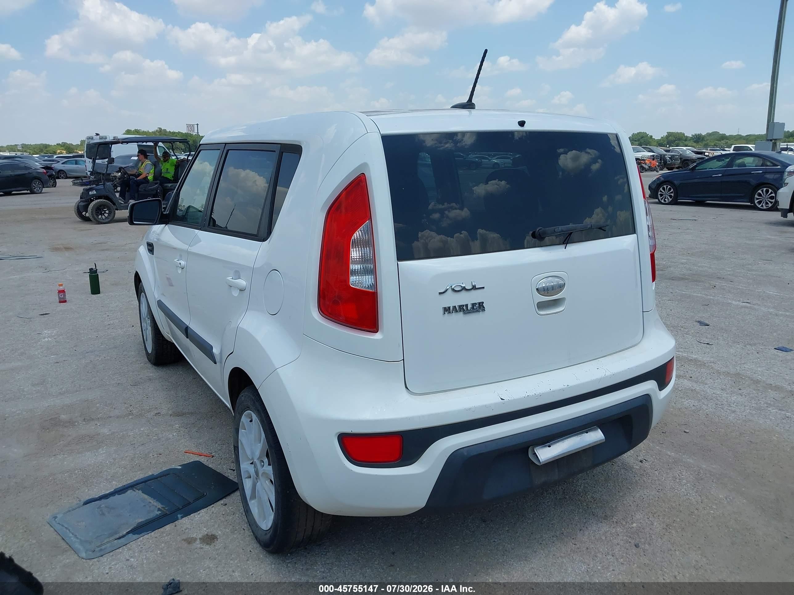 2013 Kia Soul + Белый vin: KNDJT2A65D7761422
