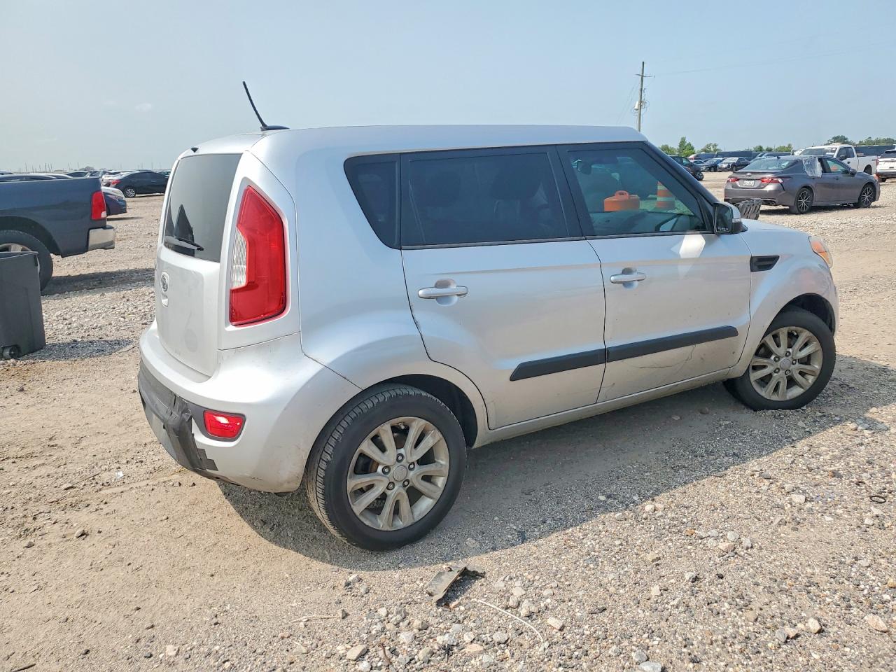 2012 Kia Soul + Silver vin: KNDJT2A66C7356975