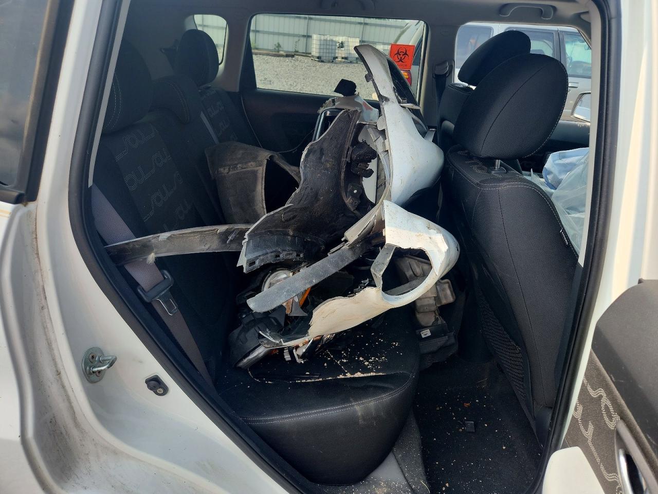 2012 Kia Soul + White vin: KNDJT2A66C7362694