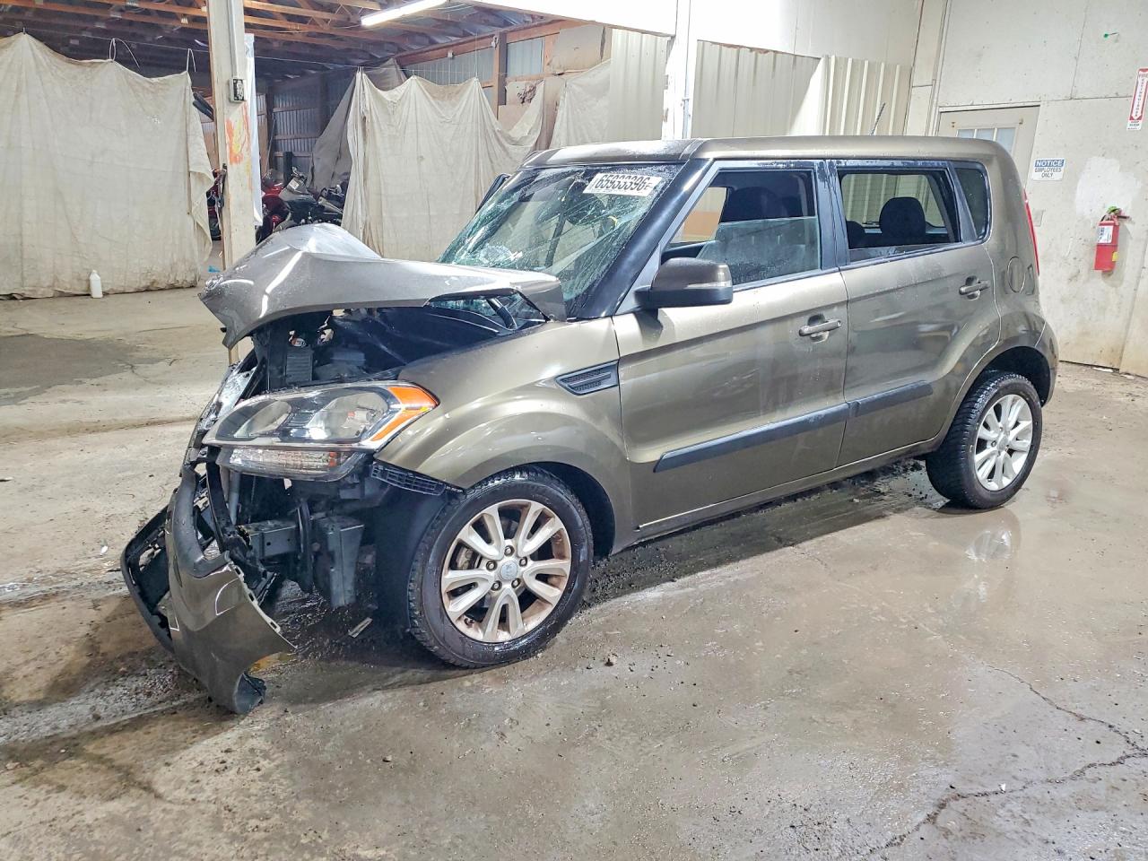 2012 Kia Soul + Green vin: KNDJT2A66C7377616