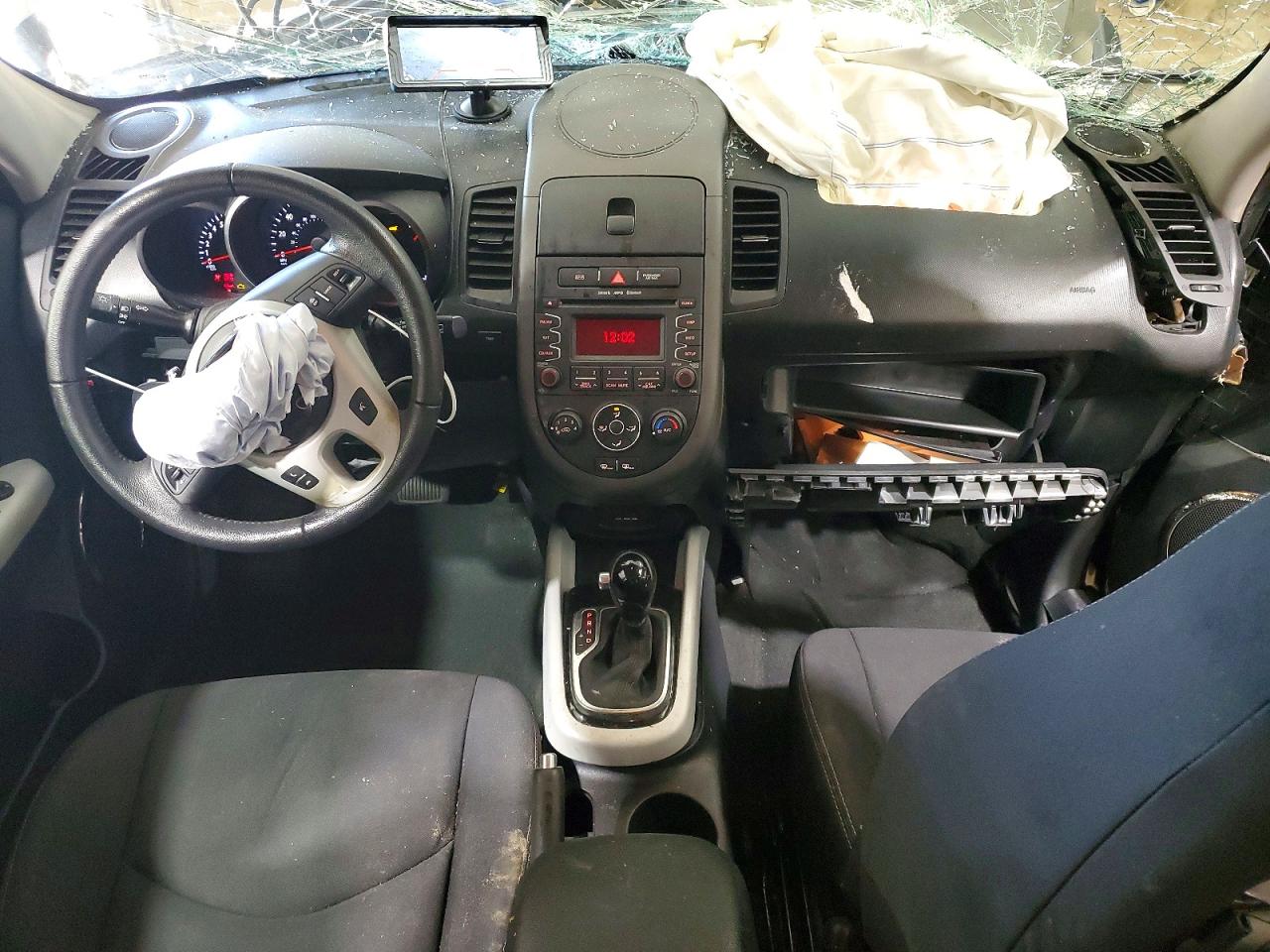 2012 Kia Soul + Green vin: KNDJT2A66C7377616