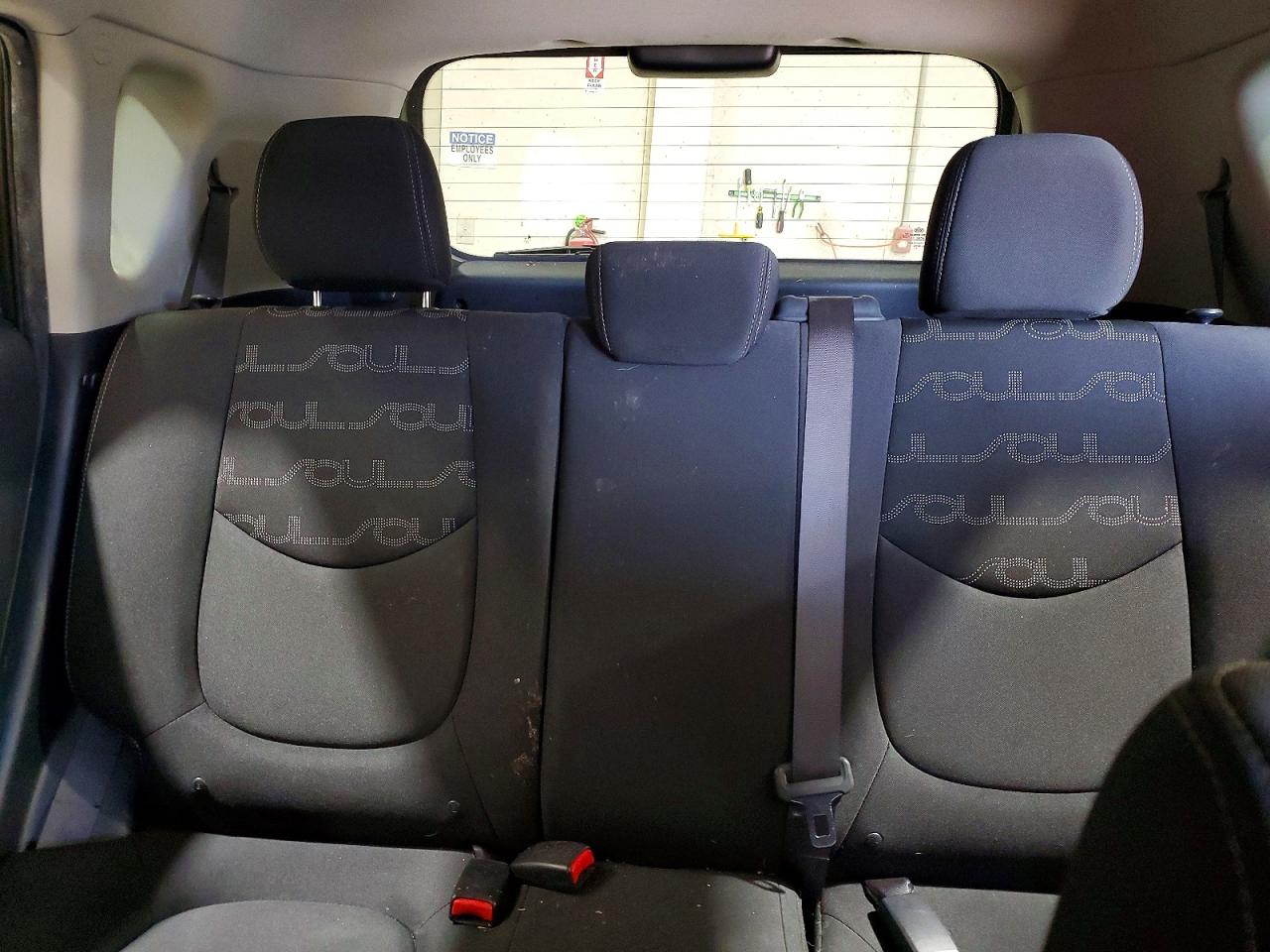 2012 Kia Soul + Green vin: KNDJT2A66C7377616