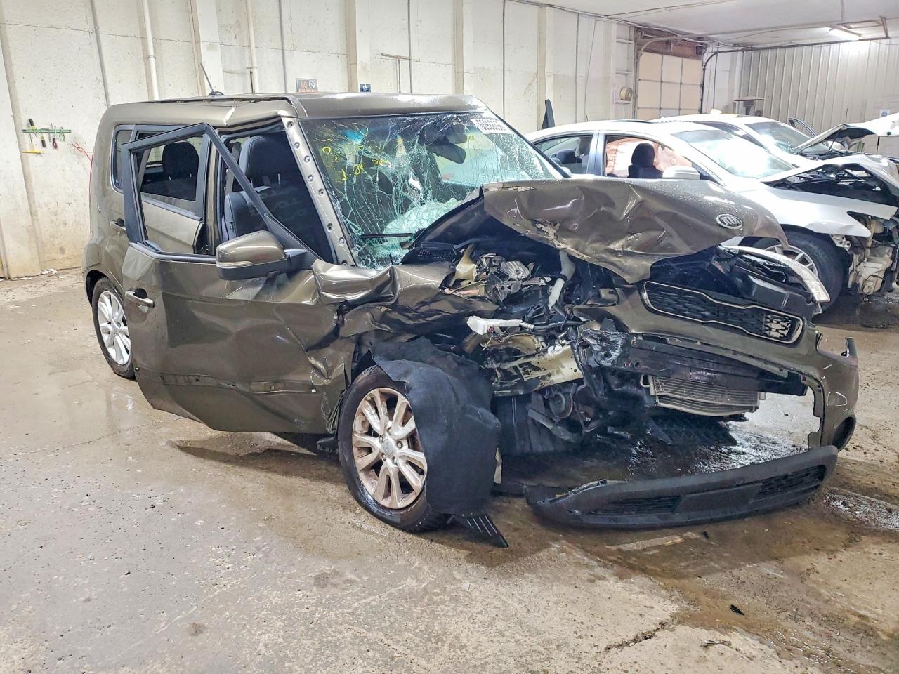 2012 Kia Soul + Green vin: KNDJT2A66C7377616
