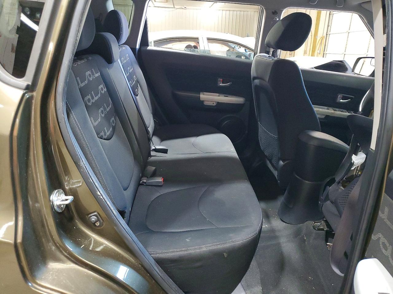 2012 Kia Soul + Green vin: KNDJT2A66C7377616