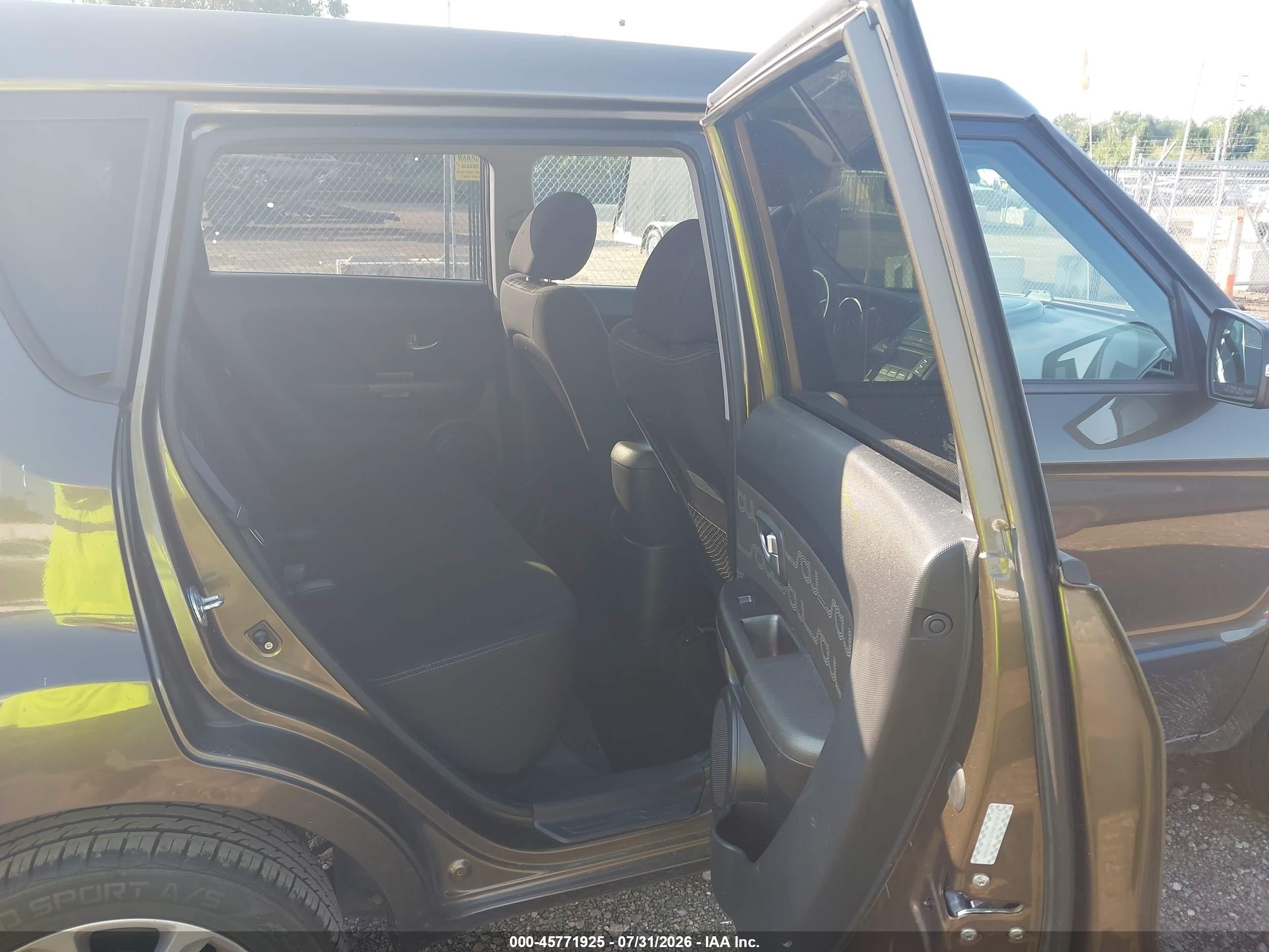 2012 Kia Soul + Brown vin: KNDJT2A66C7409884