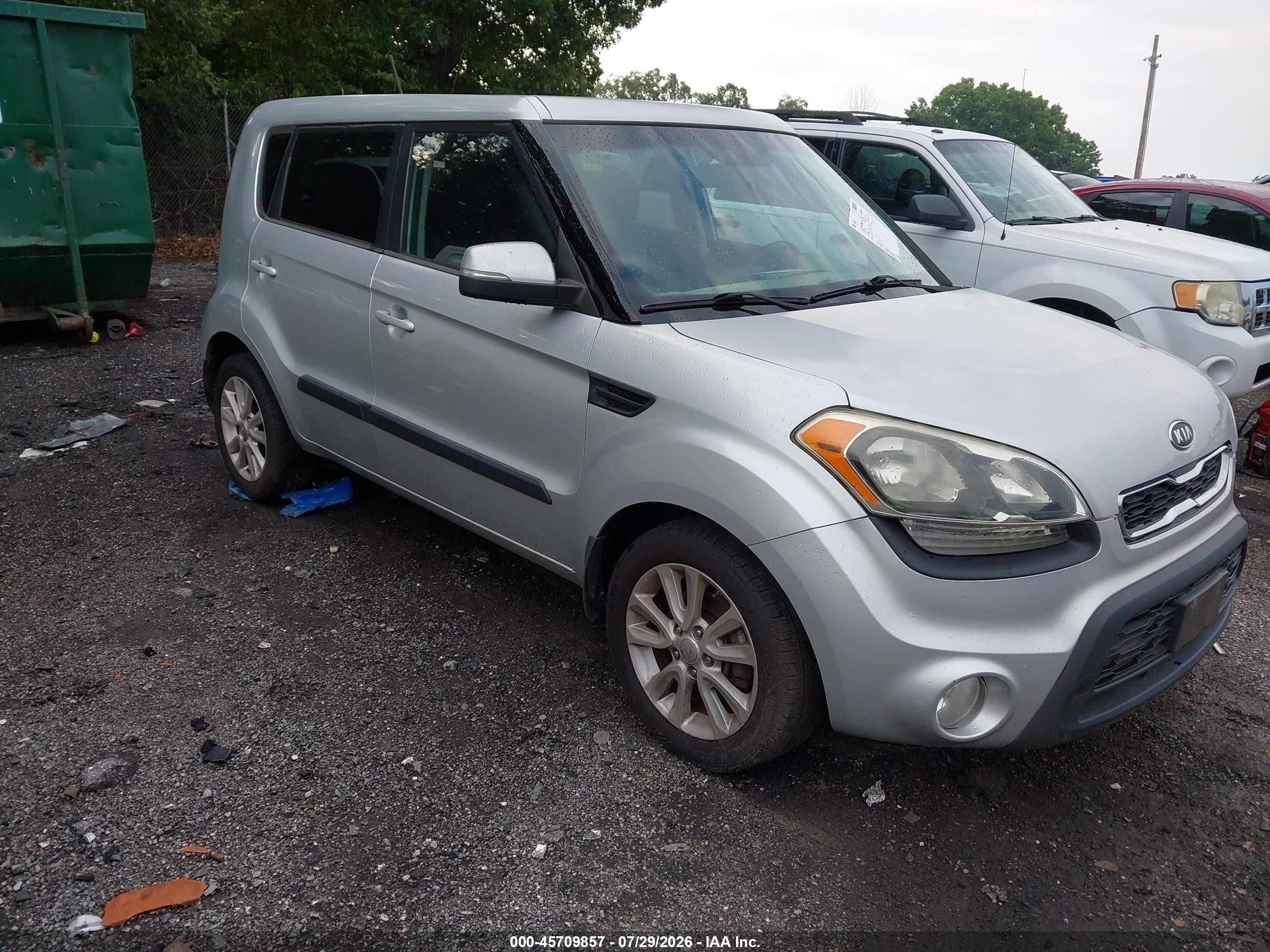 2012 Kia Soul + Серебряный vin: KNDJT2A66C7438950