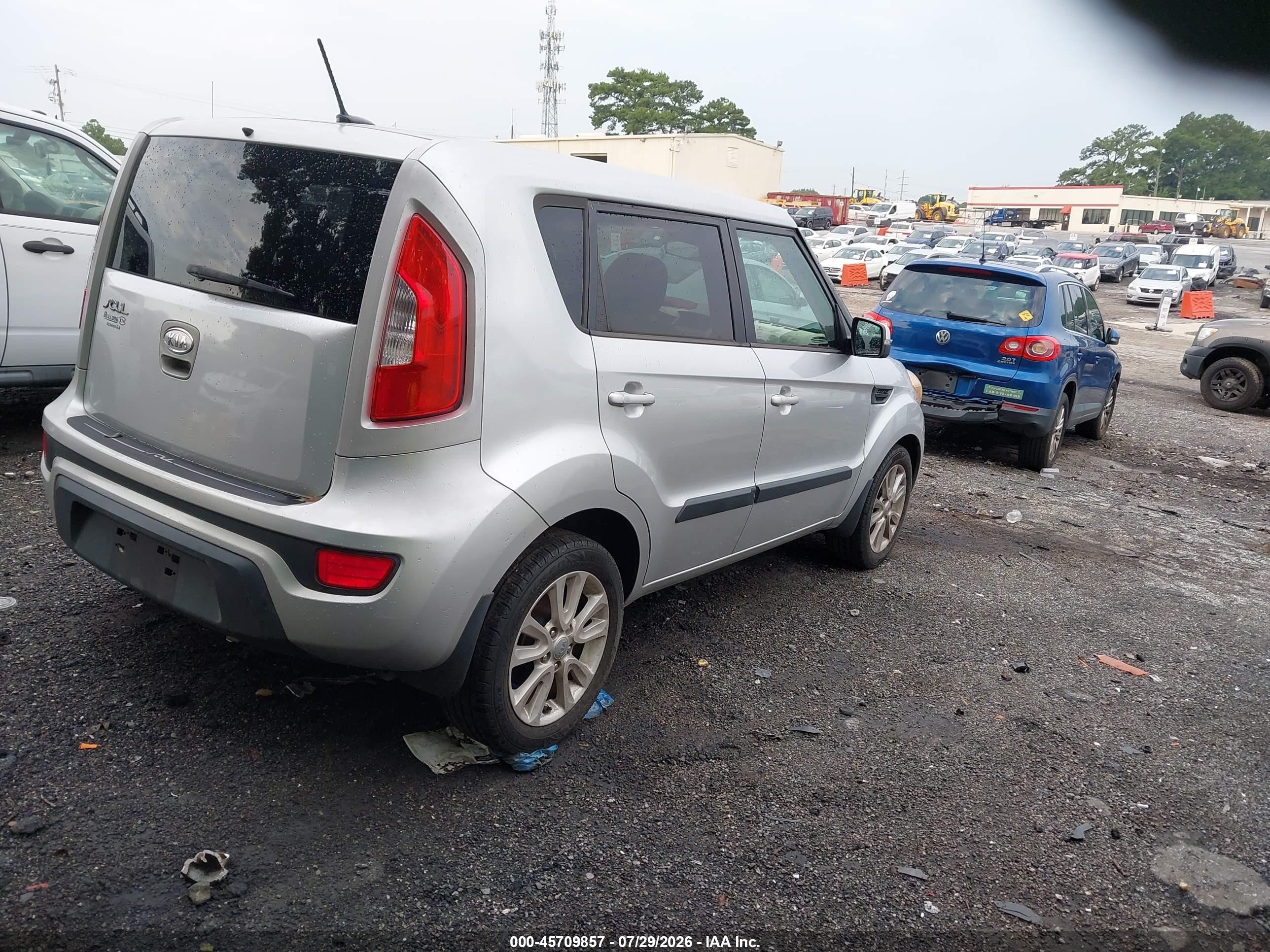 2012 Kia Soul + Серебряный vin: KNDJT2A66C7438950
