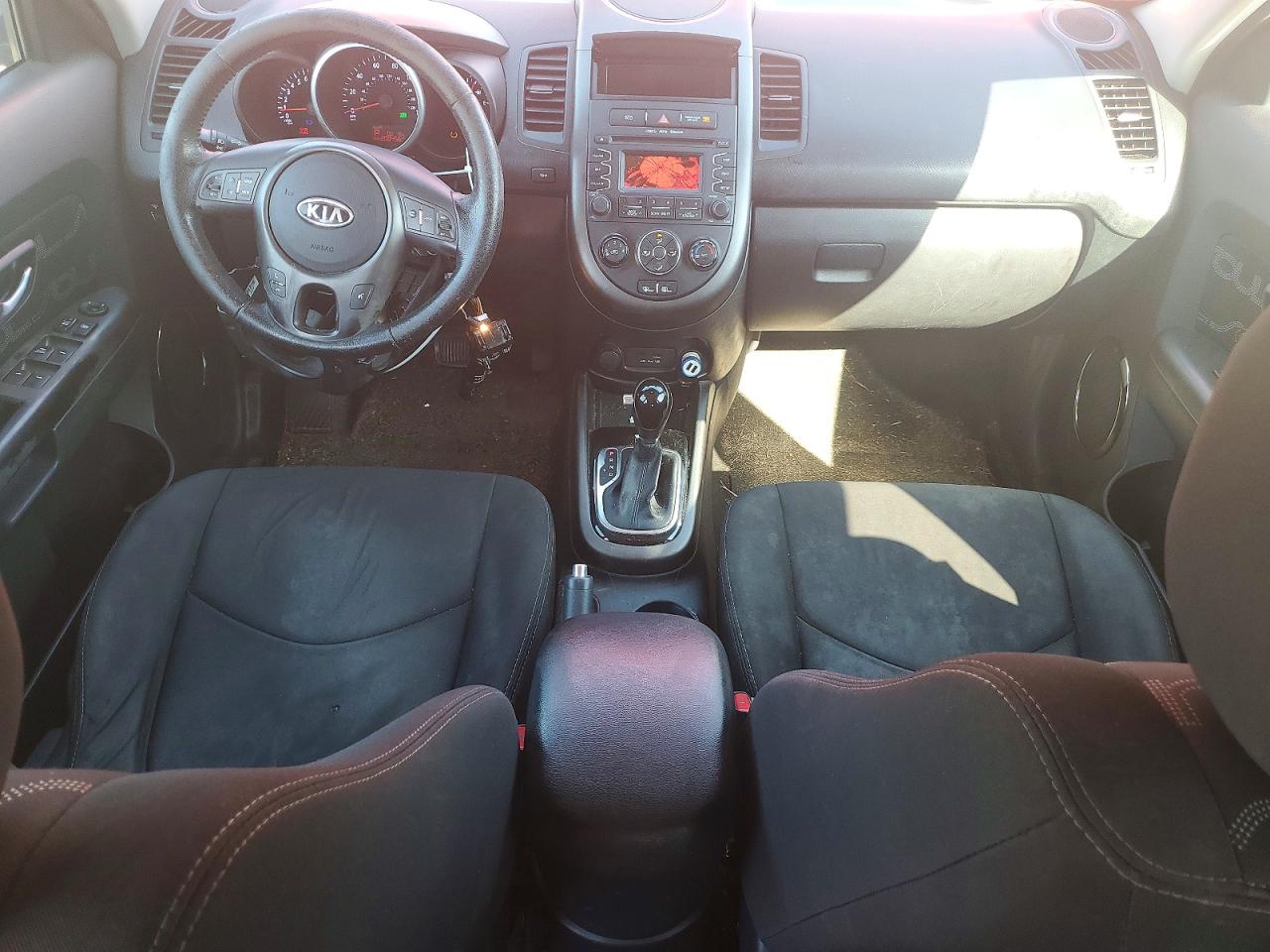 2012 Kia Soul + Red vin: KNDJT2A66C7459605