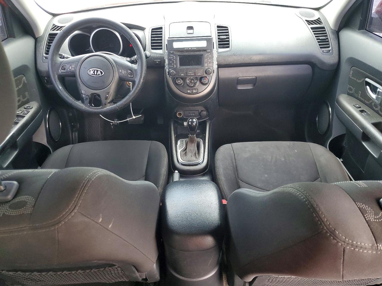 2012 Kia Soul + Burgundy vin: KNDJT2A66C7461015
