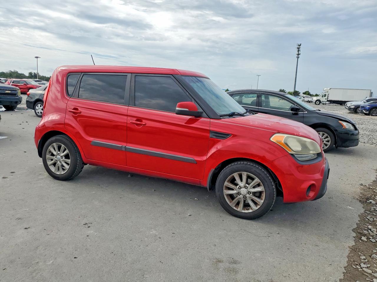 2012 Kia Soul + Burgundy vin: KNDJT2A66C7461015