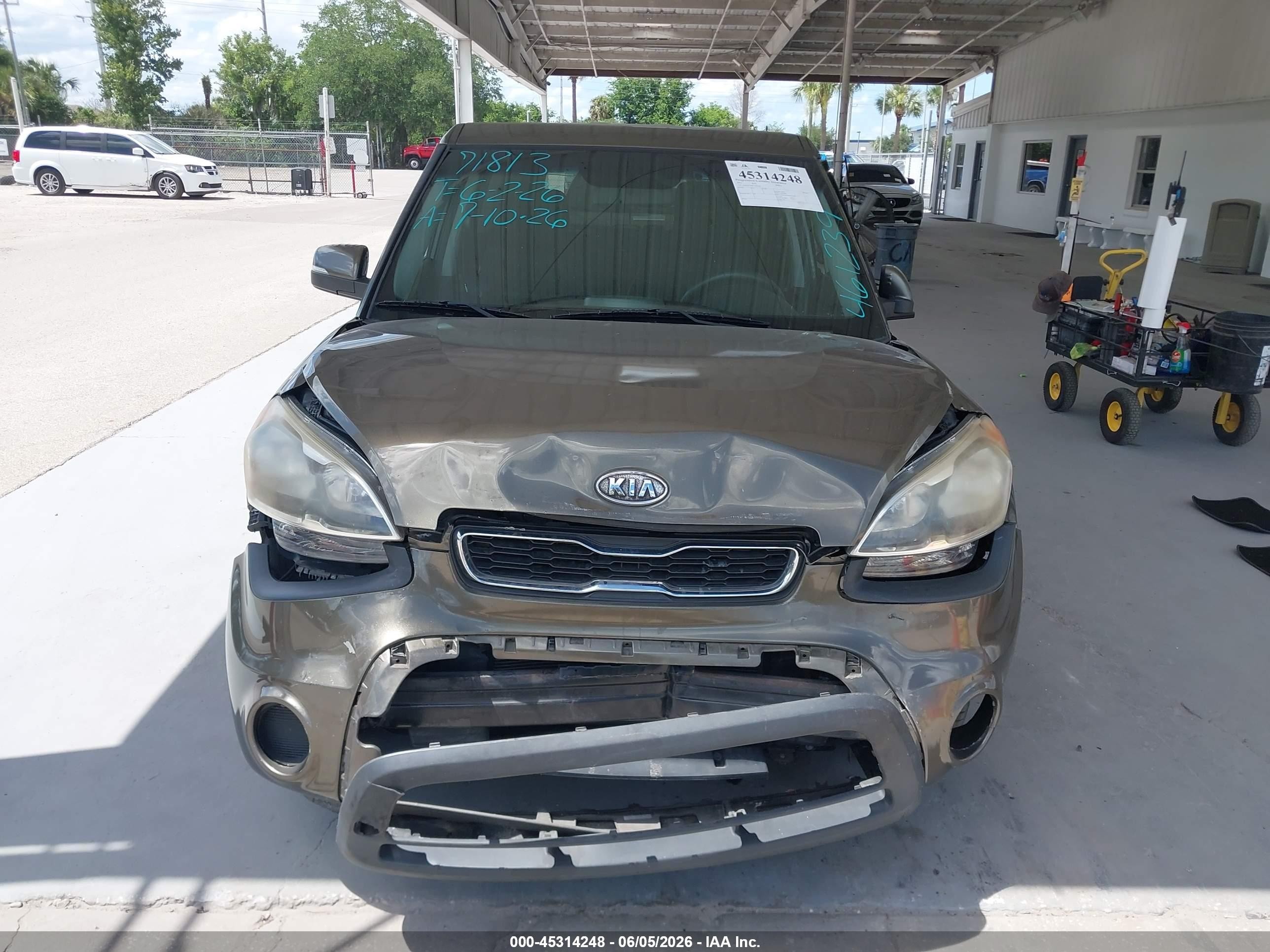 2012 Kia Soul + Beige vin: KNDJT2A66C7461239