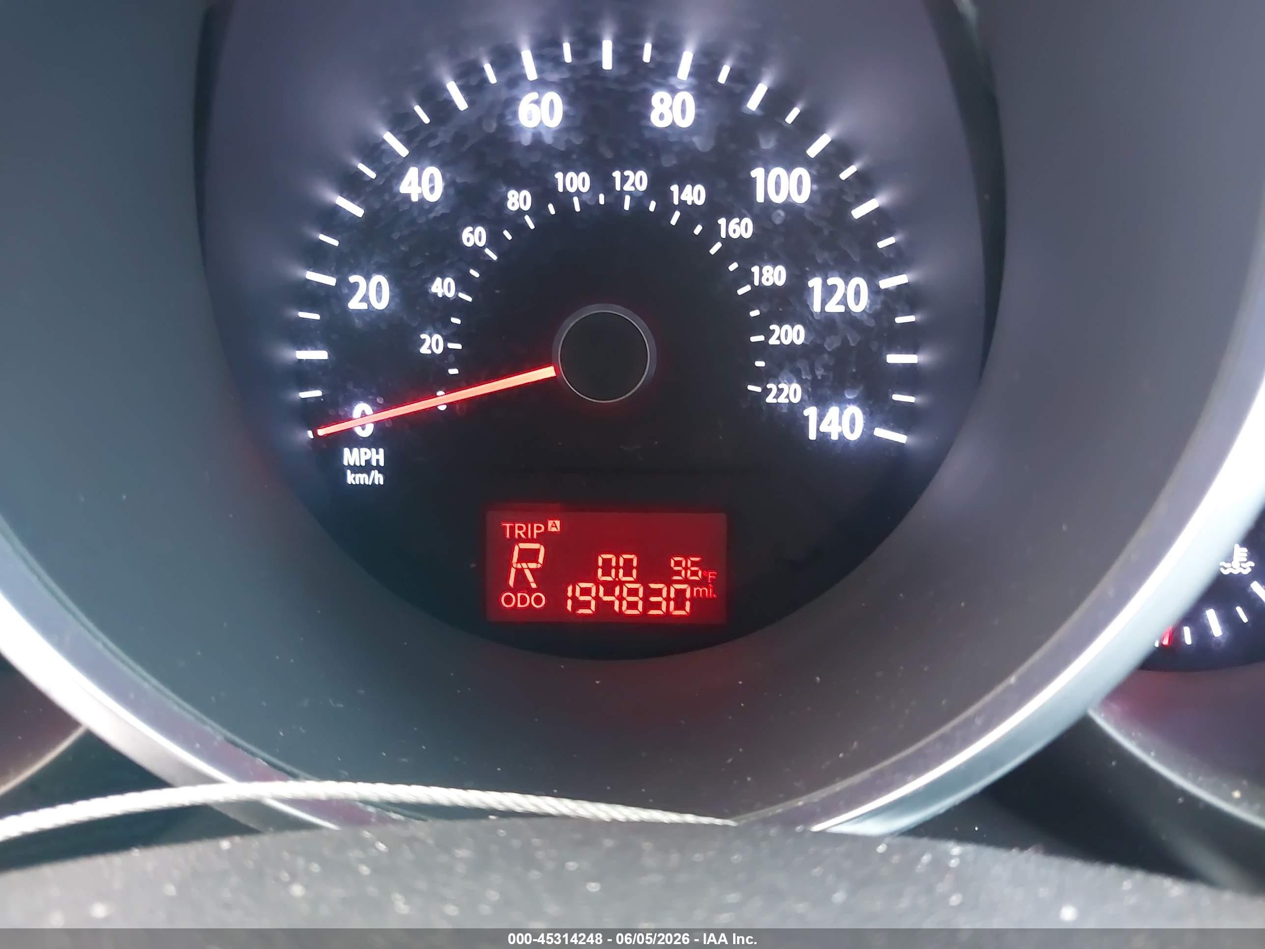 2012 Kia Soul + Beige vin: KNDJT2A66C7461239