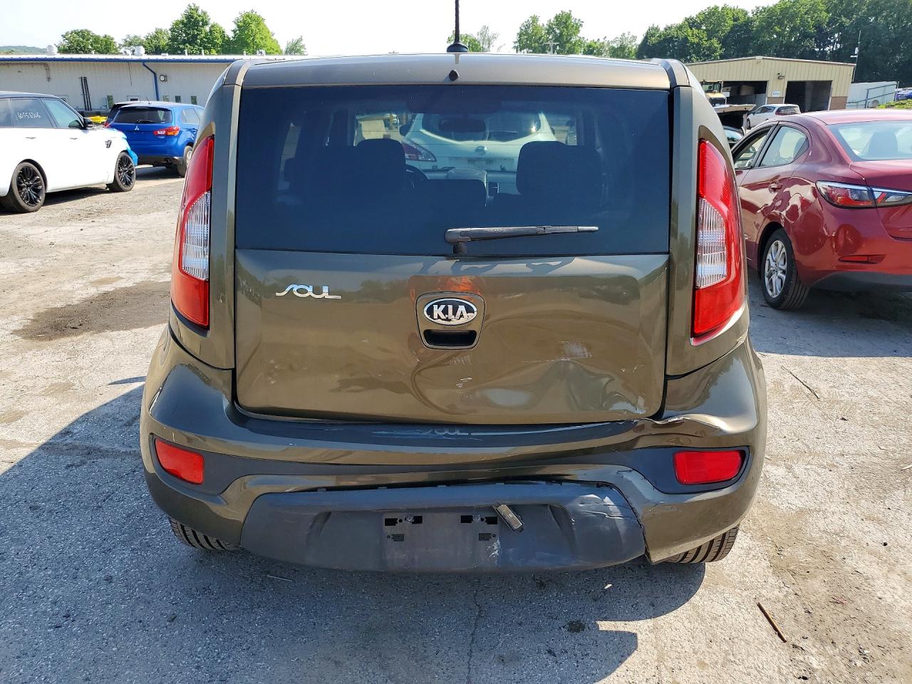 2013 Kia Soul + Gold vin: KNDJT2A66D7482464