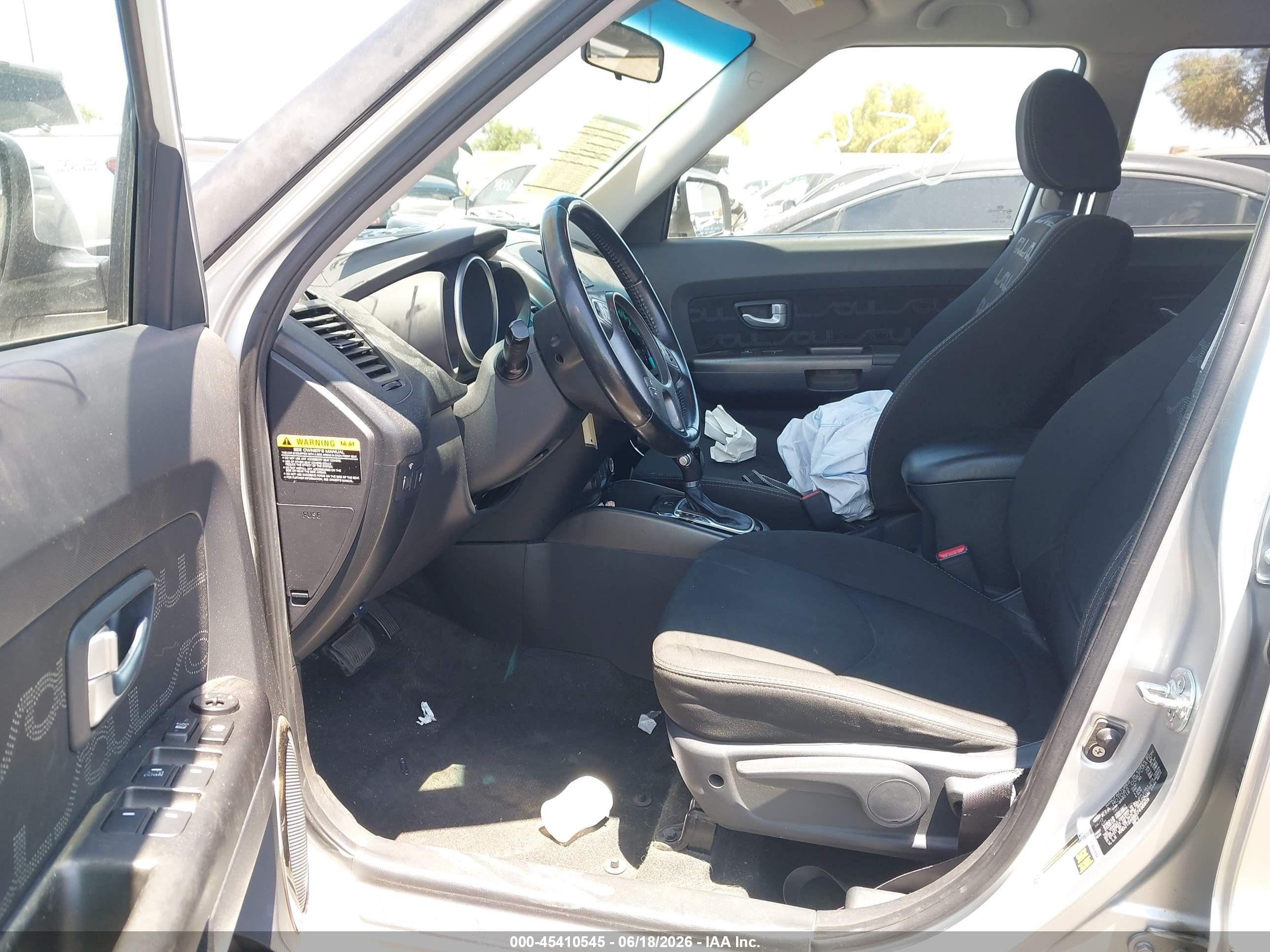 2013 Kia Soul + Silver vin: KNDJT2A66D7498809