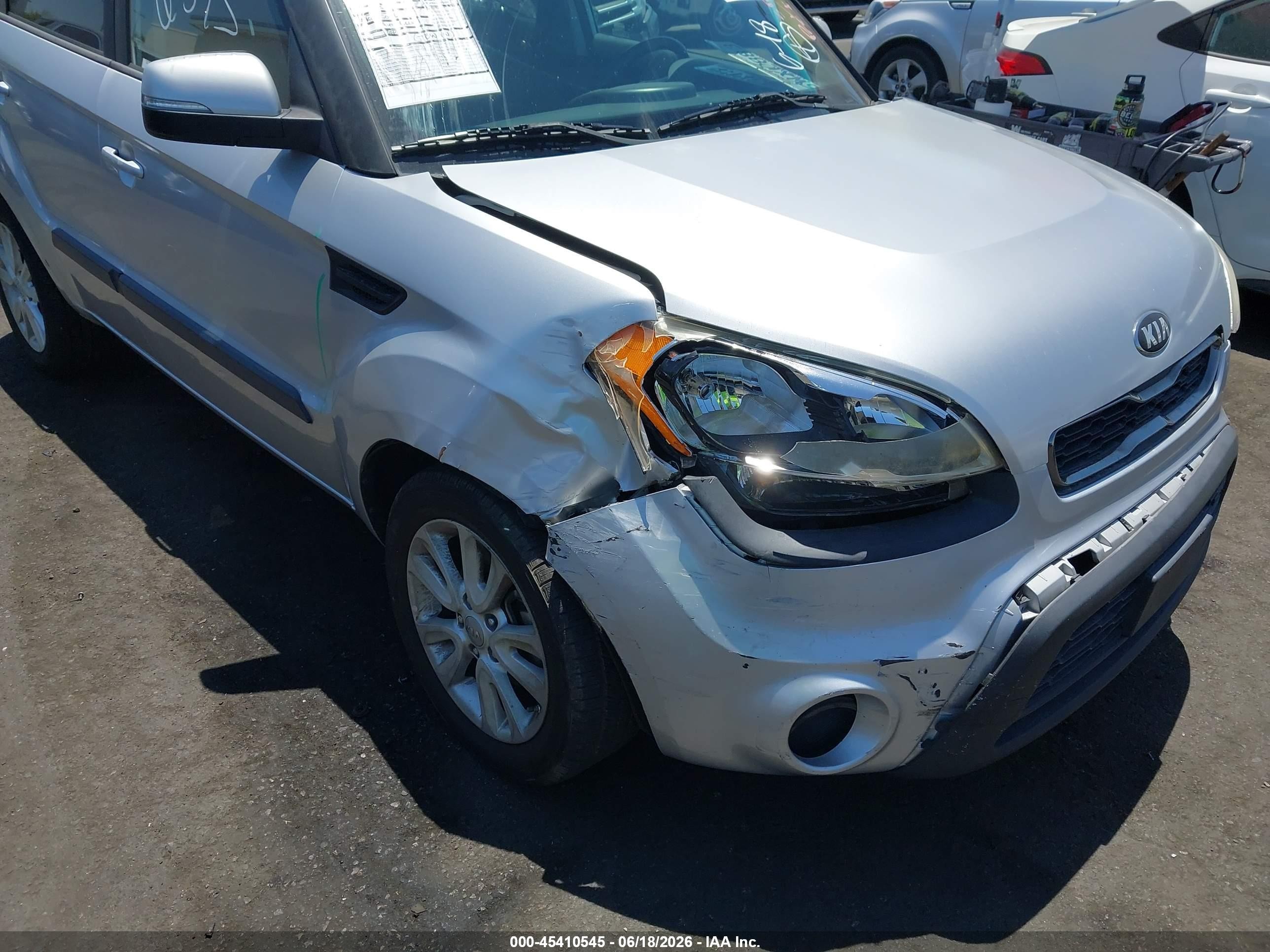 2013 Kia Soul + Silver vin: KNDJT2A66D7498809