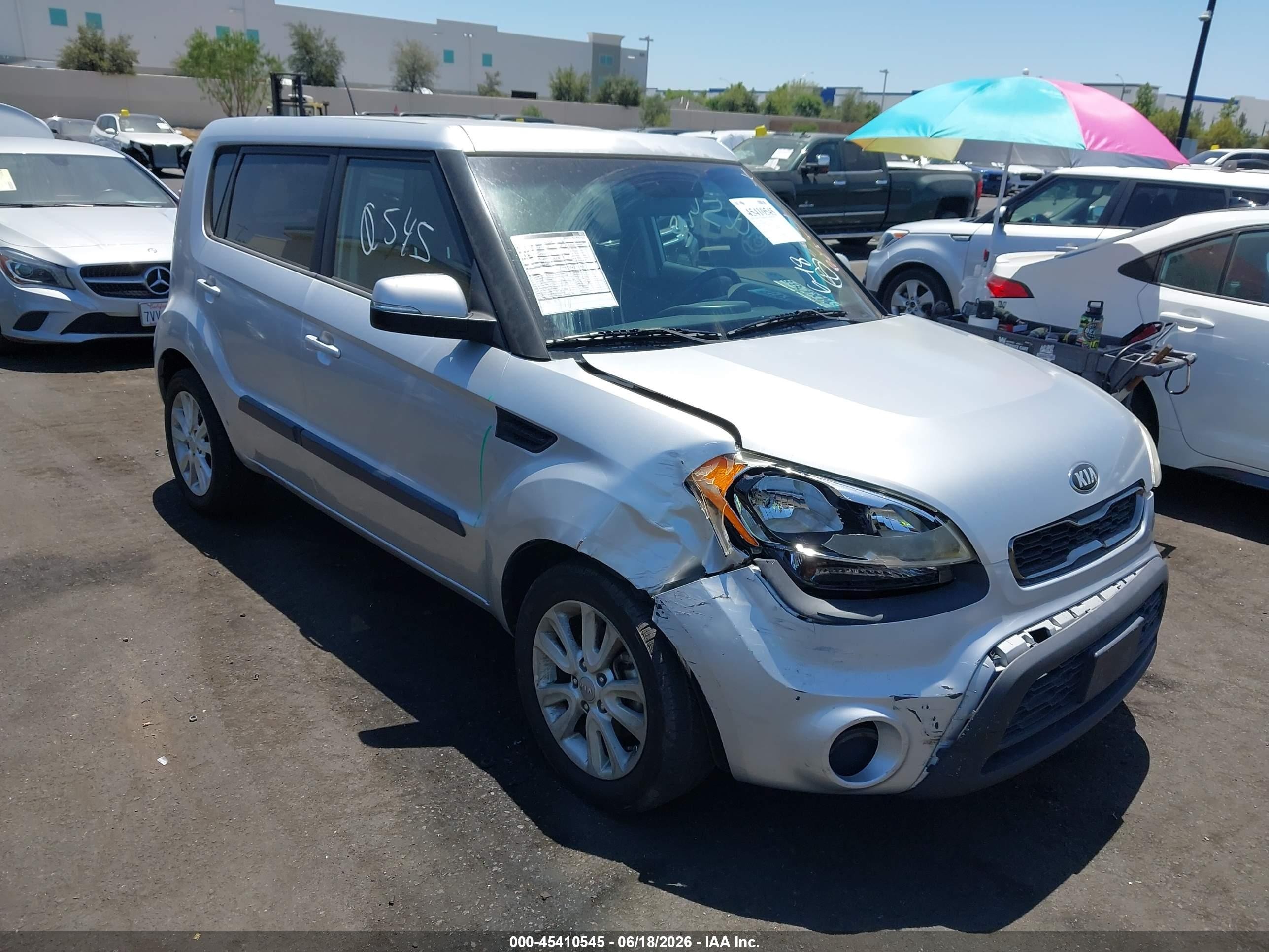 2013 Kia Soul + Silver vin: KNDJT2A66D7498809