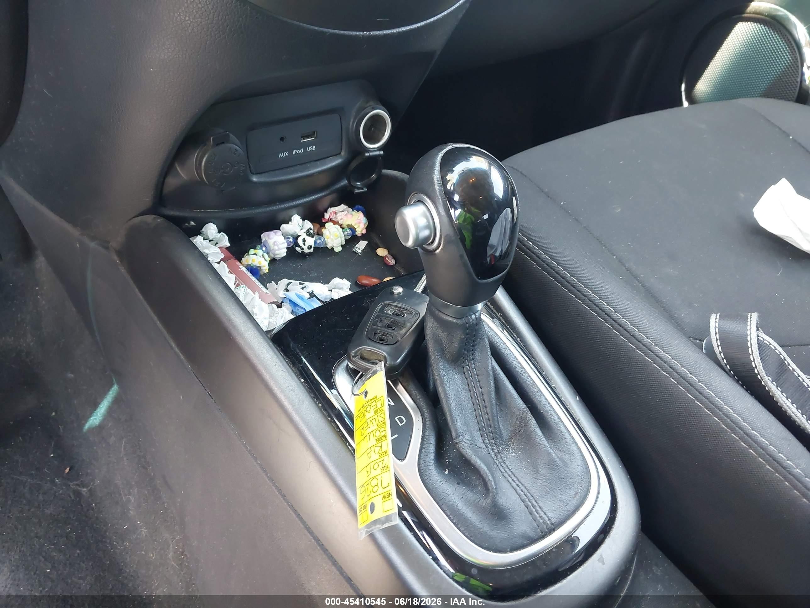2013 Kia Soul + Silver vin: KNDJT2A66D7498809